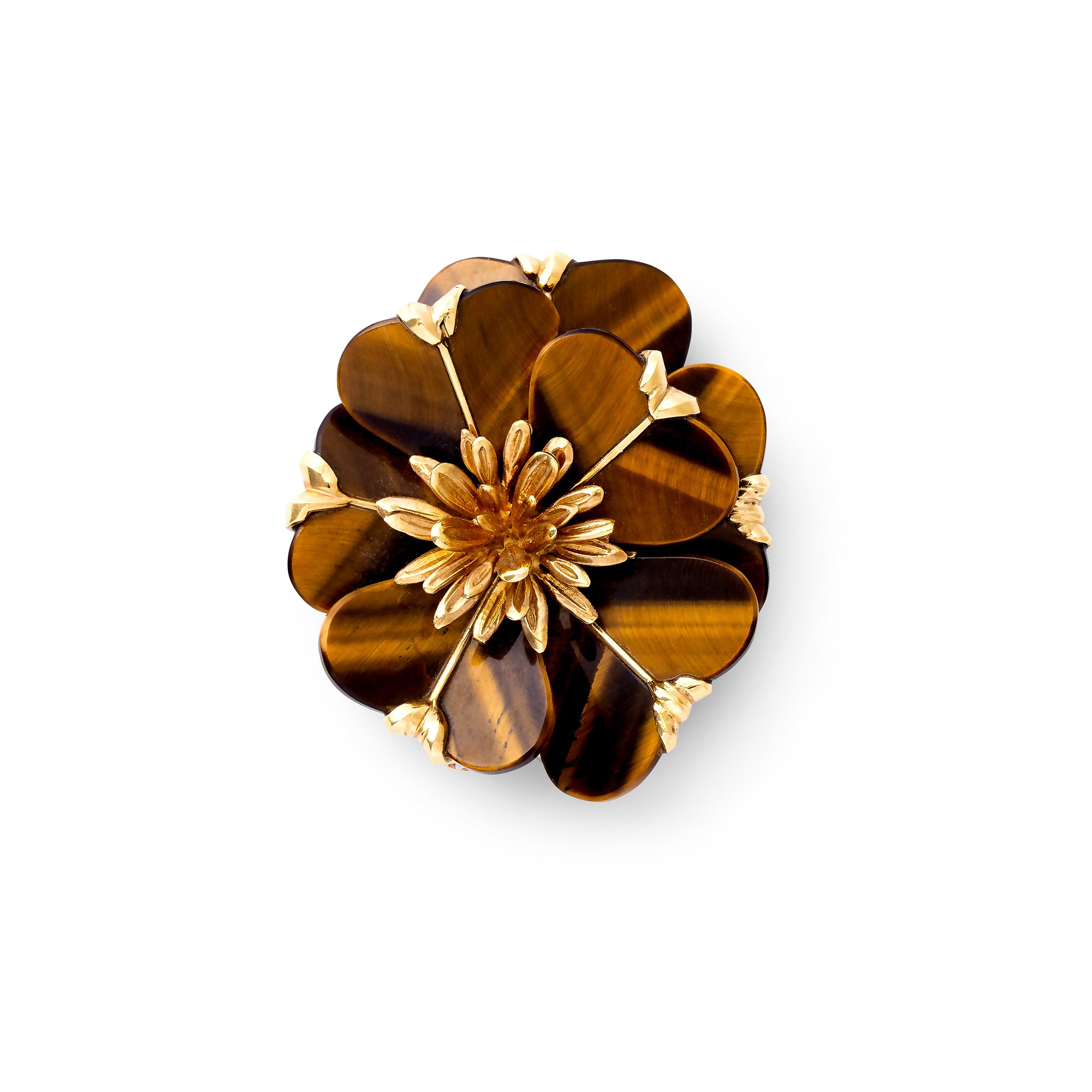 <p><strong>CARTIER</strong> <em>Tiger&#39;s eye and gold brooch</em></p>
