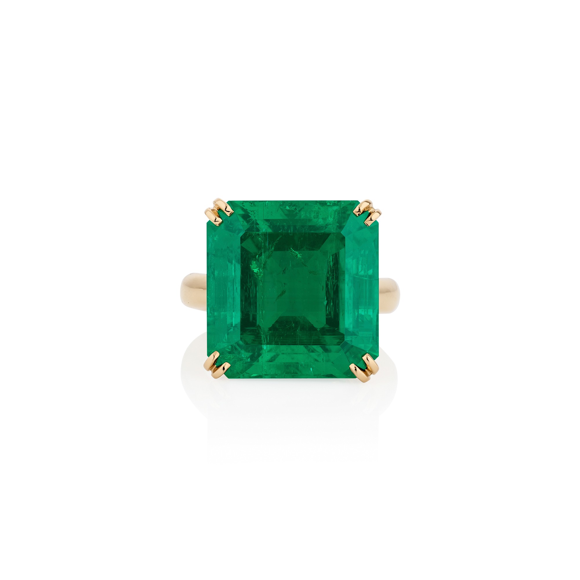 <p><em>Important emerald ring weighing 20.49 carats, Colombian origin, no clarity enhancements</em></p>

