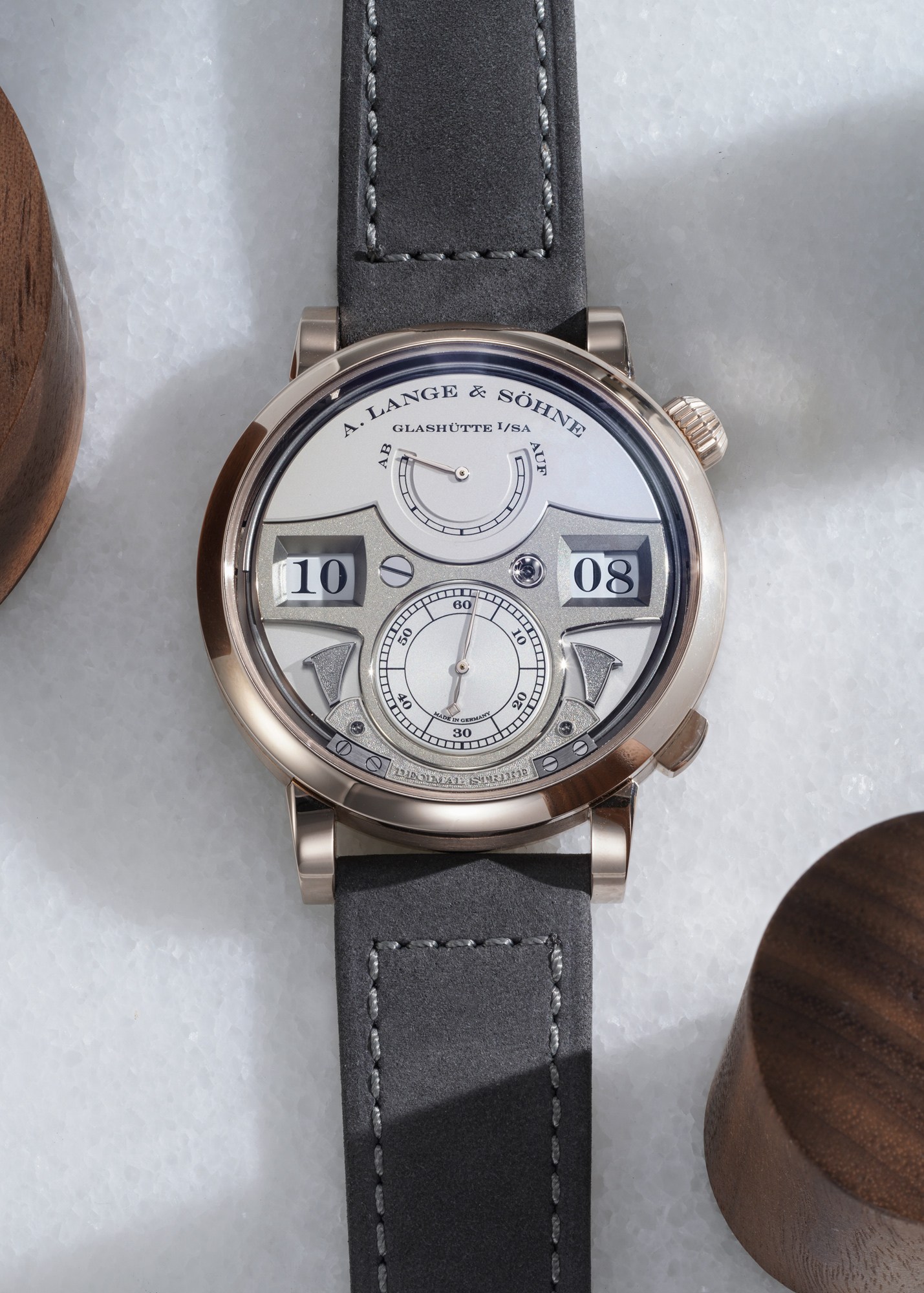 <p><strong>A. LANGE &amp; S&Ouml;HNE</strong>&nbsp;<em>A rare and attractive honey gold hour and quarter striking wristwatch with digital time display, hack feature, power reserve and guarantee, number 67 of a limited edition of 100 pieces</em></p>

