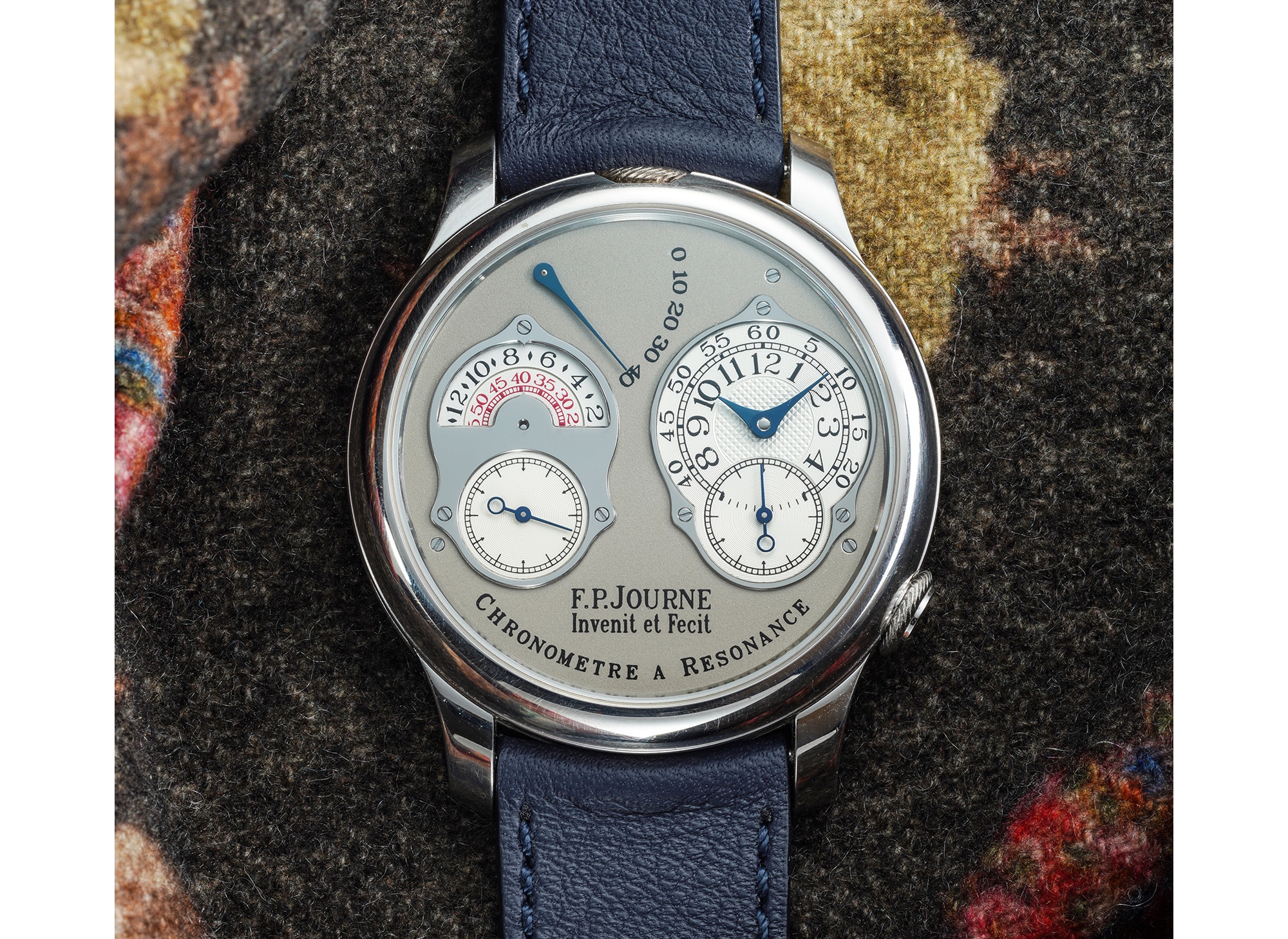 <p><strong>F.P.JOURNE</strong>&nbsp;<em>Chronom&egrave;tre &agrave; Resonance. An elusive and highly desirable platinum dual-time chronometer wristwatch with resonating double escapement, power reserve , certificate of authenticity and presentation box,</em>&nbsp;circa 2012</p>

