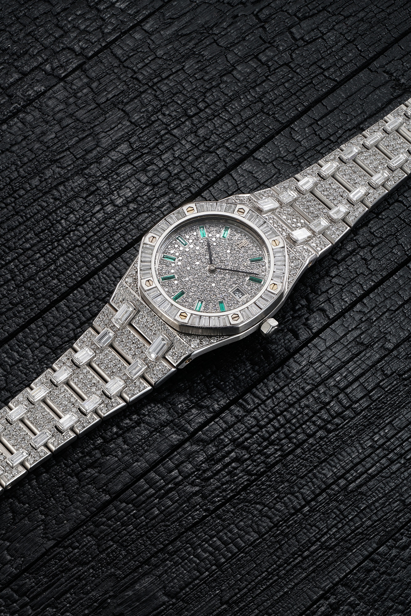 <p><strong>Audemars Piguet</strong> Royal Oak Ref. 56431BC</p>
