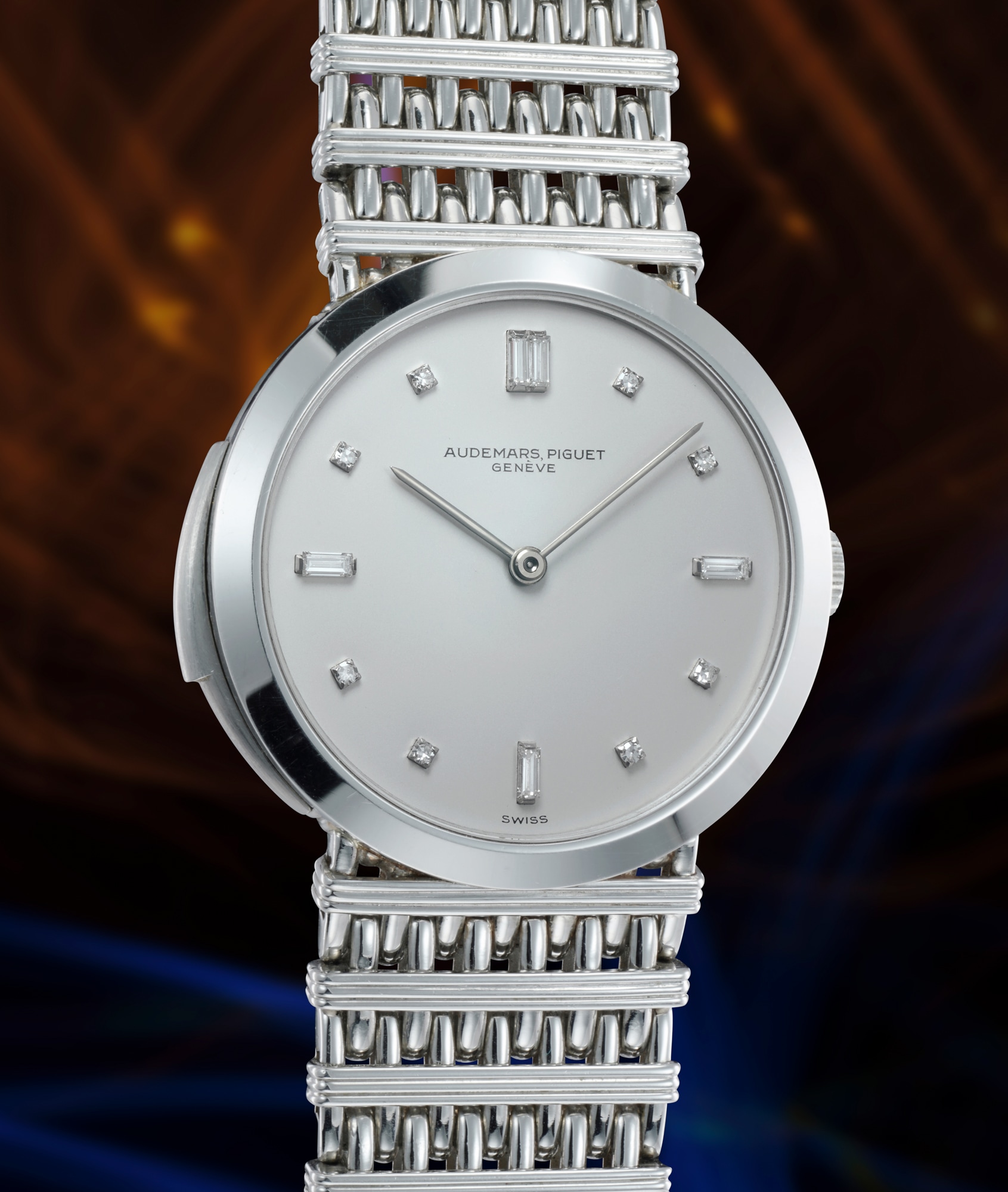 <p><strong>AUDEMARS PIGUET</strong>&nbsp;<em>Ref. 5538 minute repeater in platinum</em></p>
