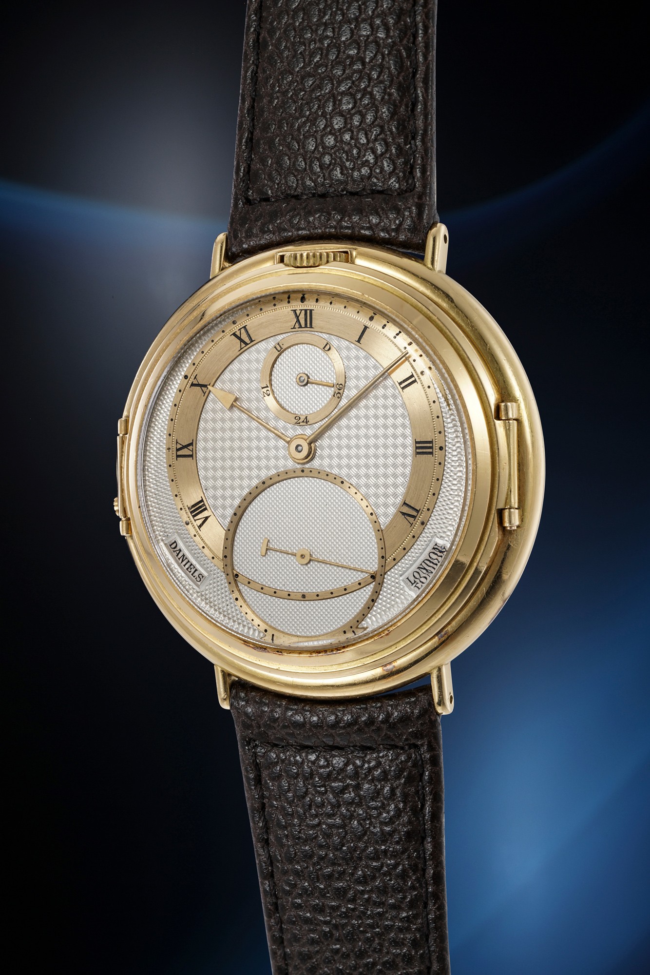 <p><strong>GEORGE DANIELS</strong>, Spring Case Tourbillon in Yellow Gold</p>
