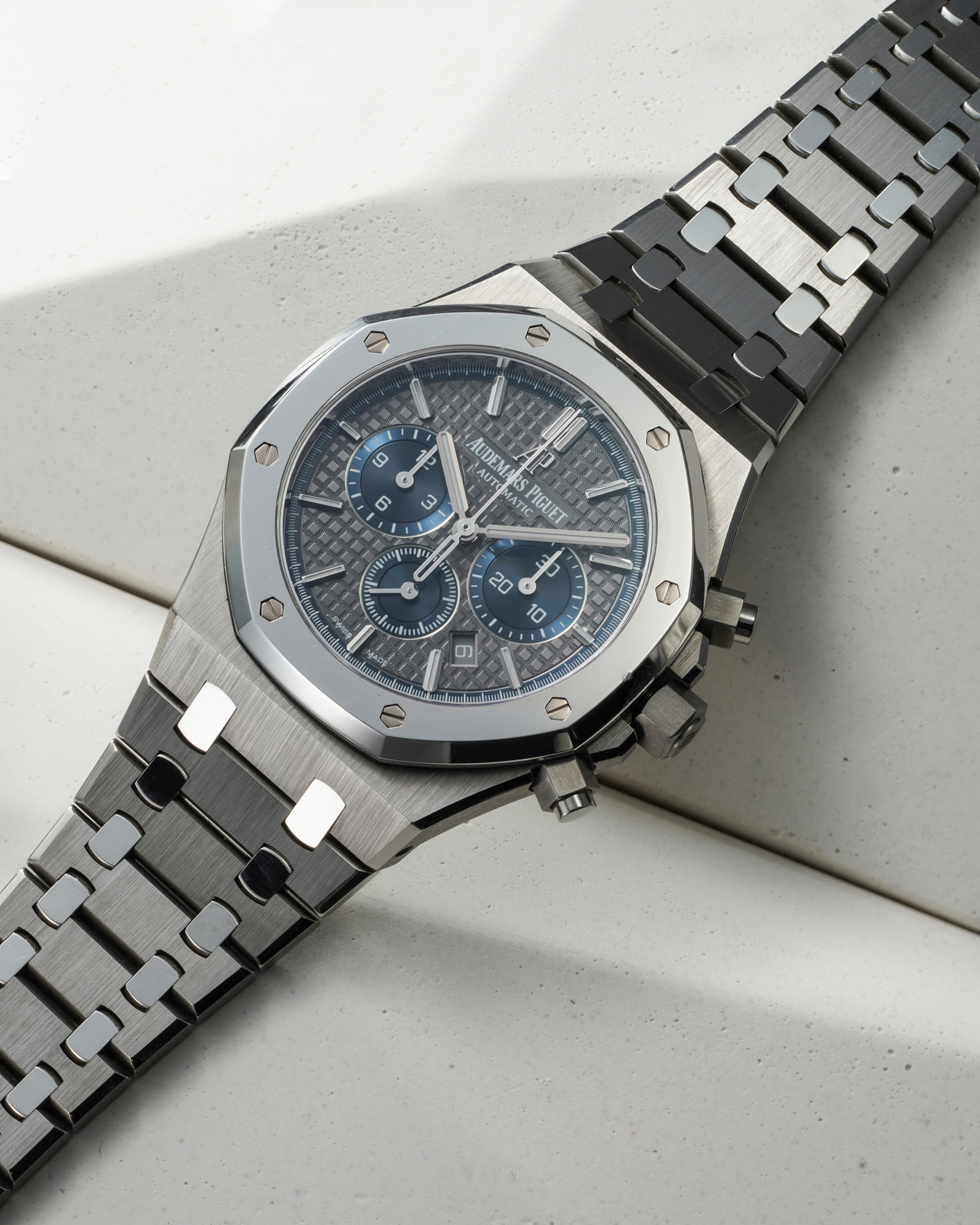 <p><strong>AUDEMARS PIGUET</strong>, Royal Oak Chronograph &ldquo;20th Anniversary&rdquo; Ref. 26331IP</p>
