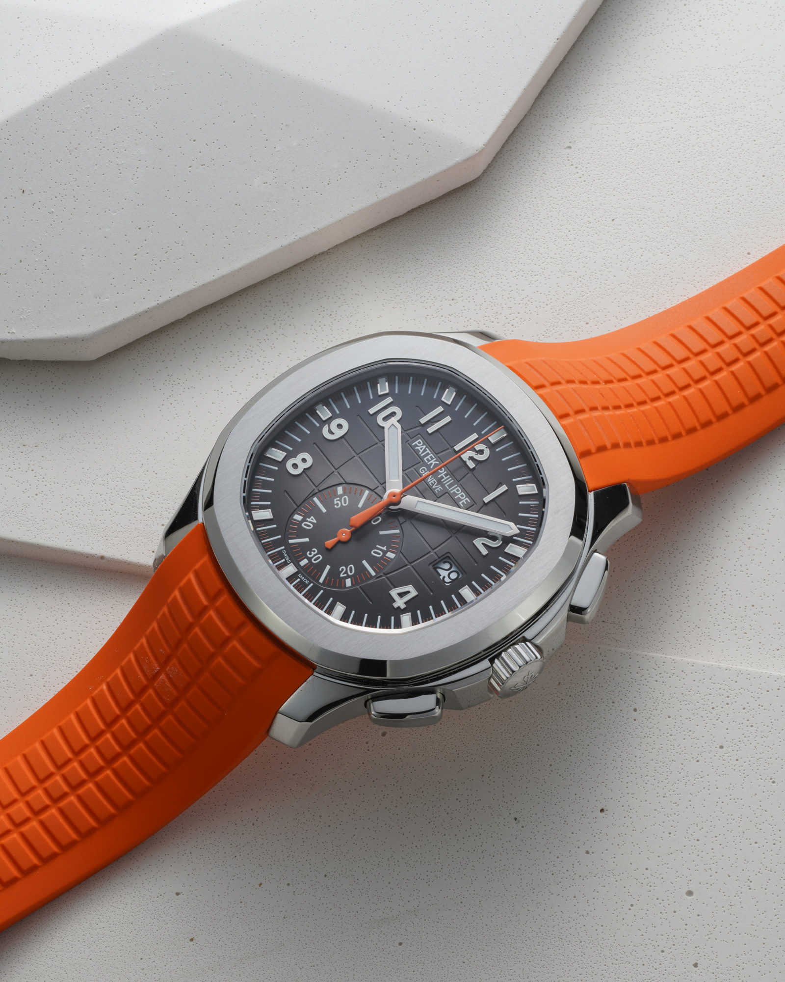 <p><strong>PATEK PHILIPPE</strong>, Aquanaut Chronograph Ref. 5968A-001</p>
