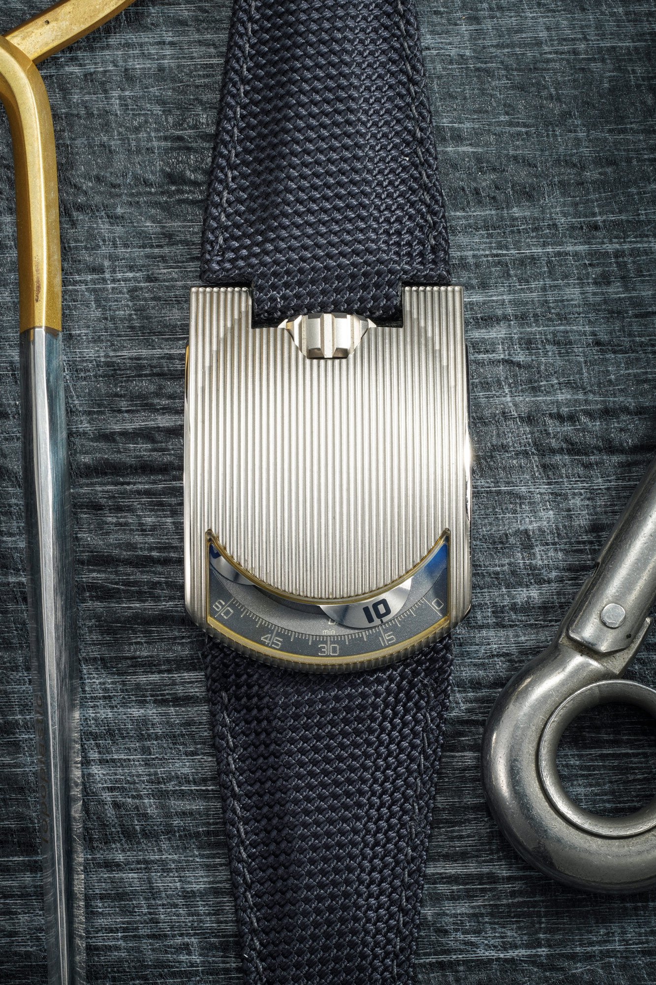 <p><strong>URWERK</strong>&nbsp;<em>UR-103 No 03/25 in white gold</em></p>
