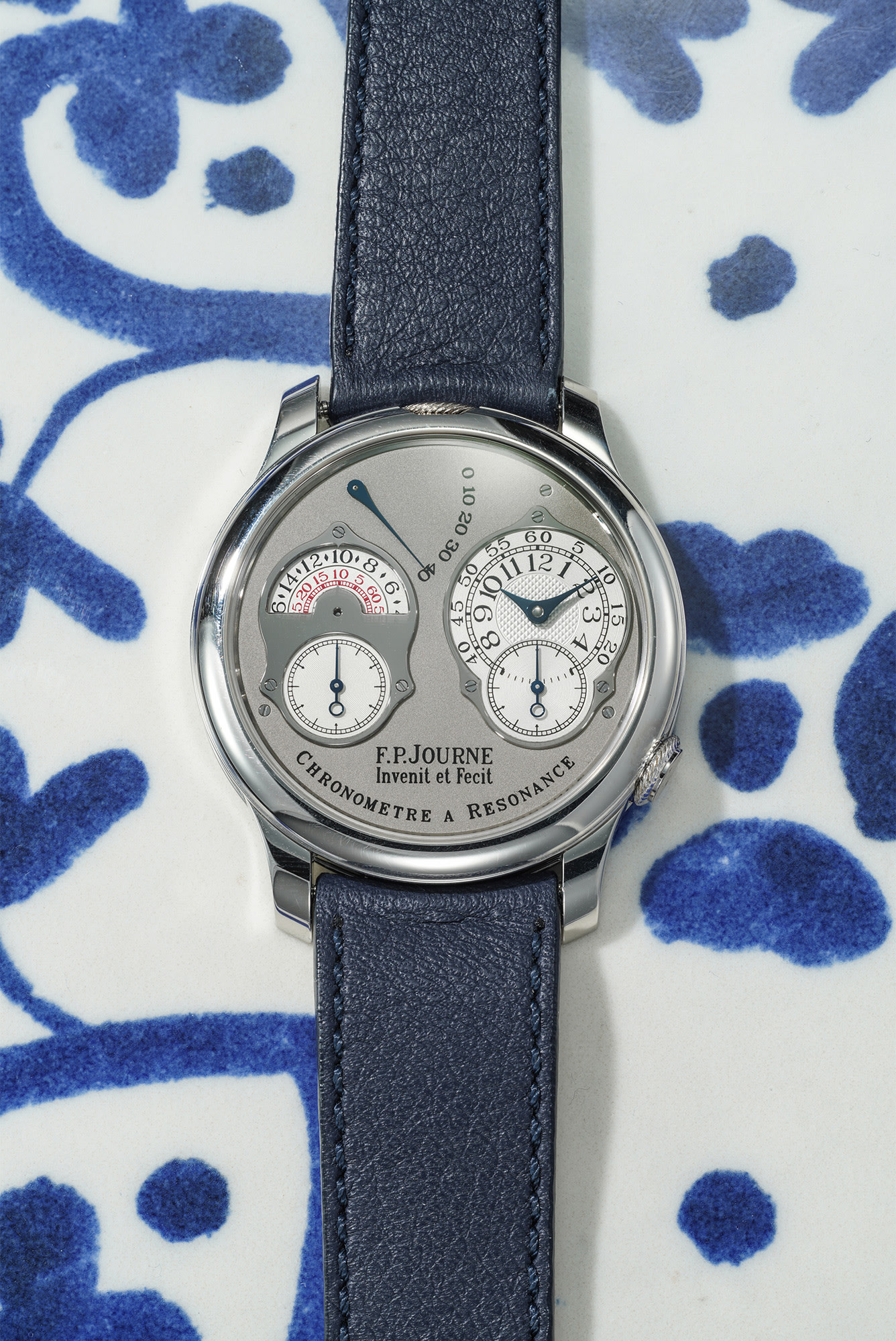 <p><strong>F.P.JOURNE</strong> <em>Chronom&egrave;tre &agrave; R&eacute;sonance, &ldquo;Parking Meter&rdquo; in platinum</em></p>
