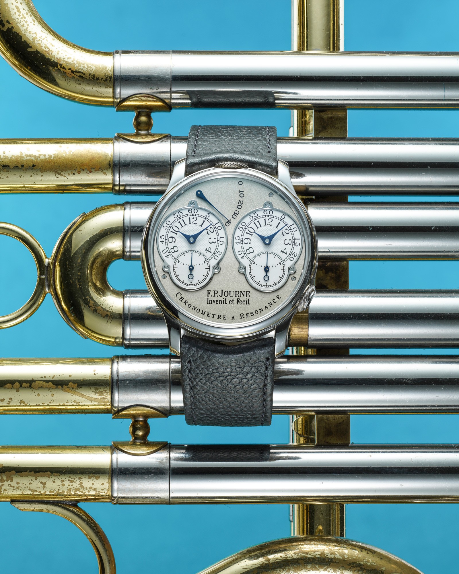 <p><strong>F.P. JOURNE</strong>&nbsp;<em>Chronom&egrave;tre &agrave; R&eacute;sonance in platinum</em></p>
