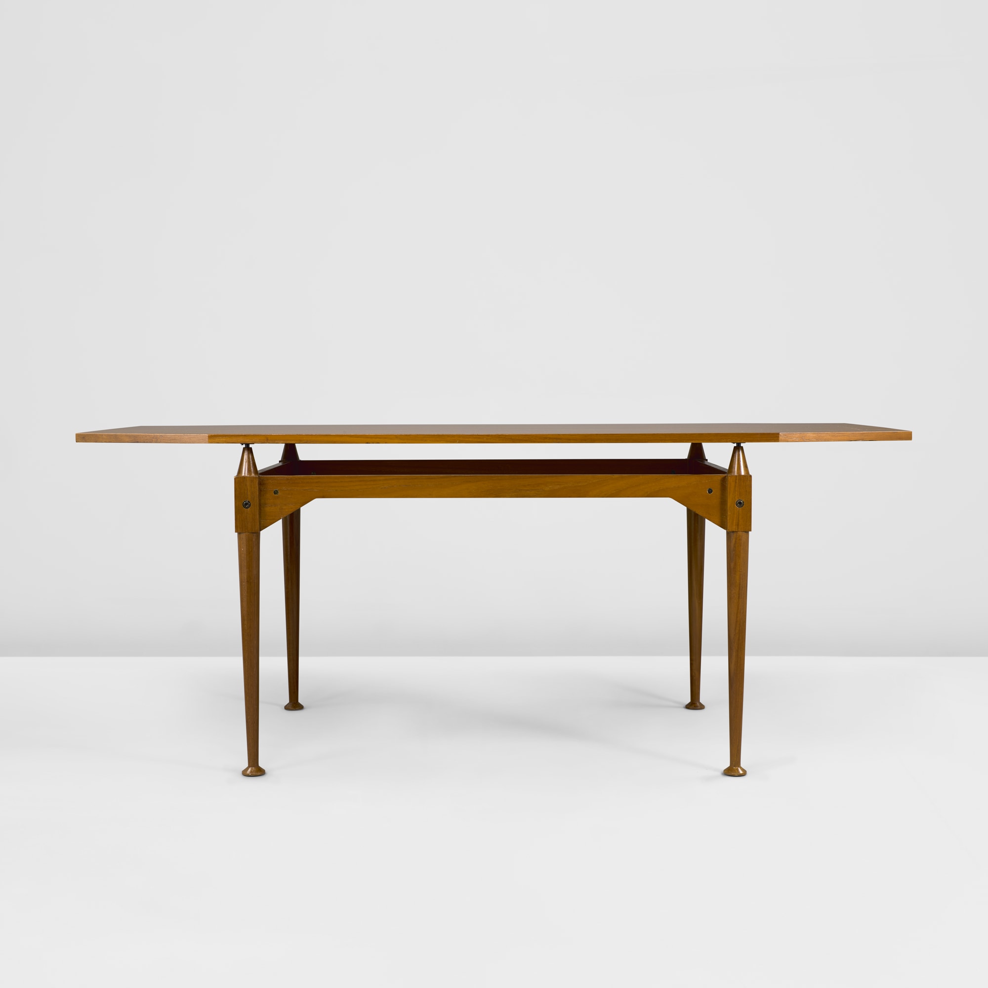 <p><strong>FRANCO ALBINI</strong>&nbsp;<em>Demountable Octagonal Table, Model No. TL3, Produced by Poggi, Pavia, Italy,</em>&nbsp;circa 1951</p>
