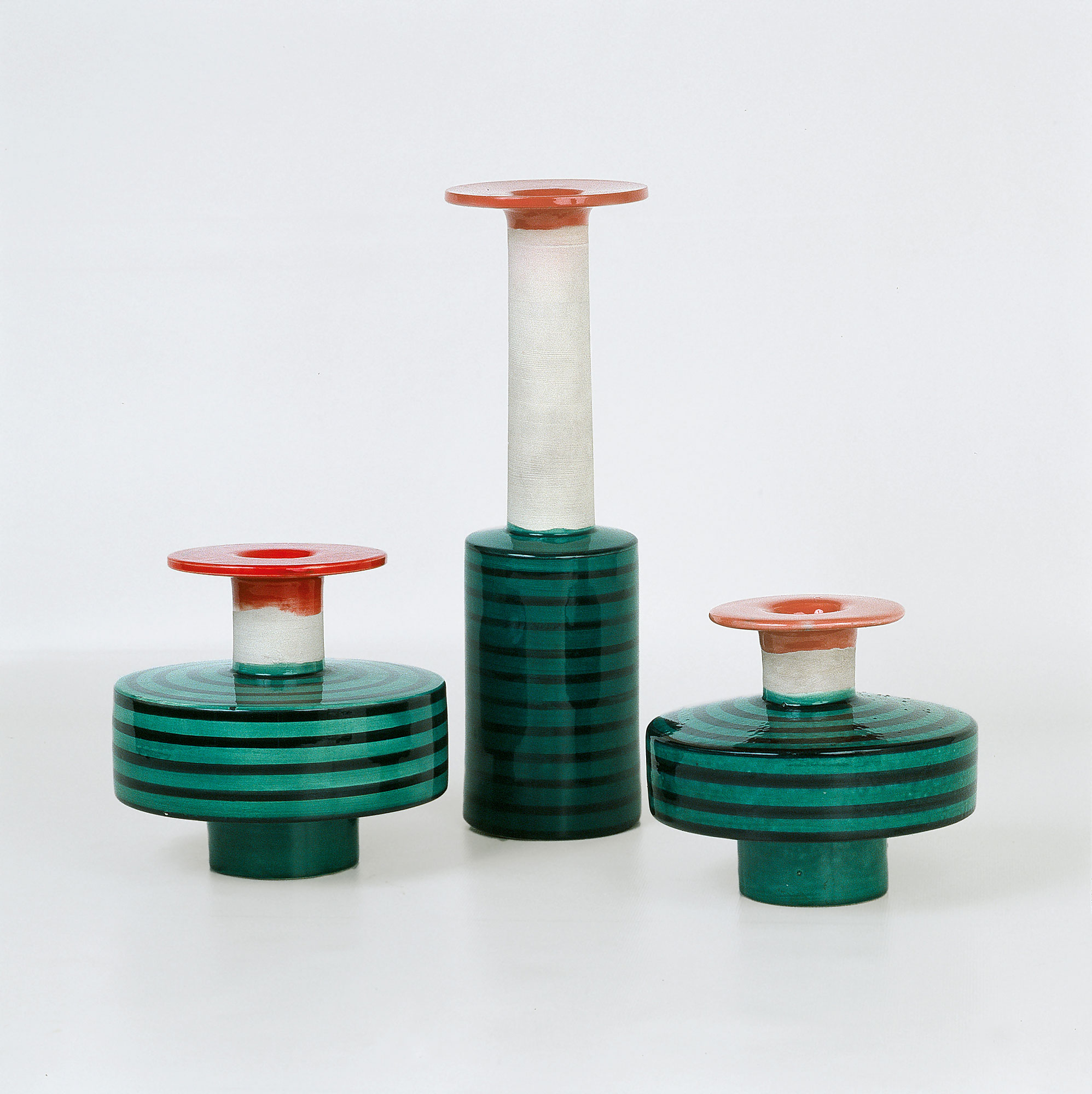 <p><strong>ETTORE SOTTSASS</strong><em> Vases turned in white clay, biscuit and gloss glaze, Galleria Il Sestante, Milan</em>, 1959</p>
