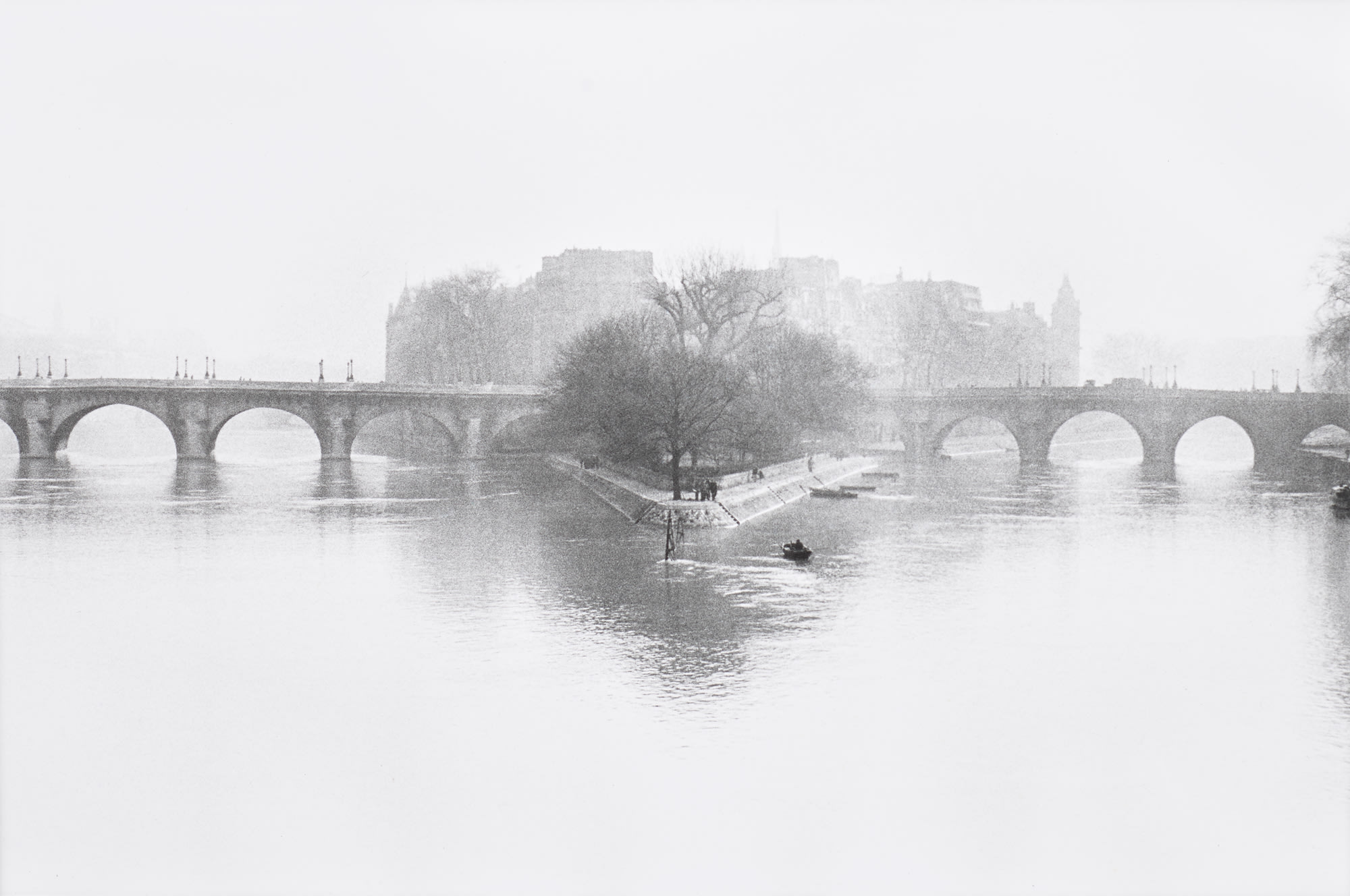 <p><strong>HENRI CARTIER-BRESSON</strong> <em>Île de la Cité, Paris</em>, 1951</p>