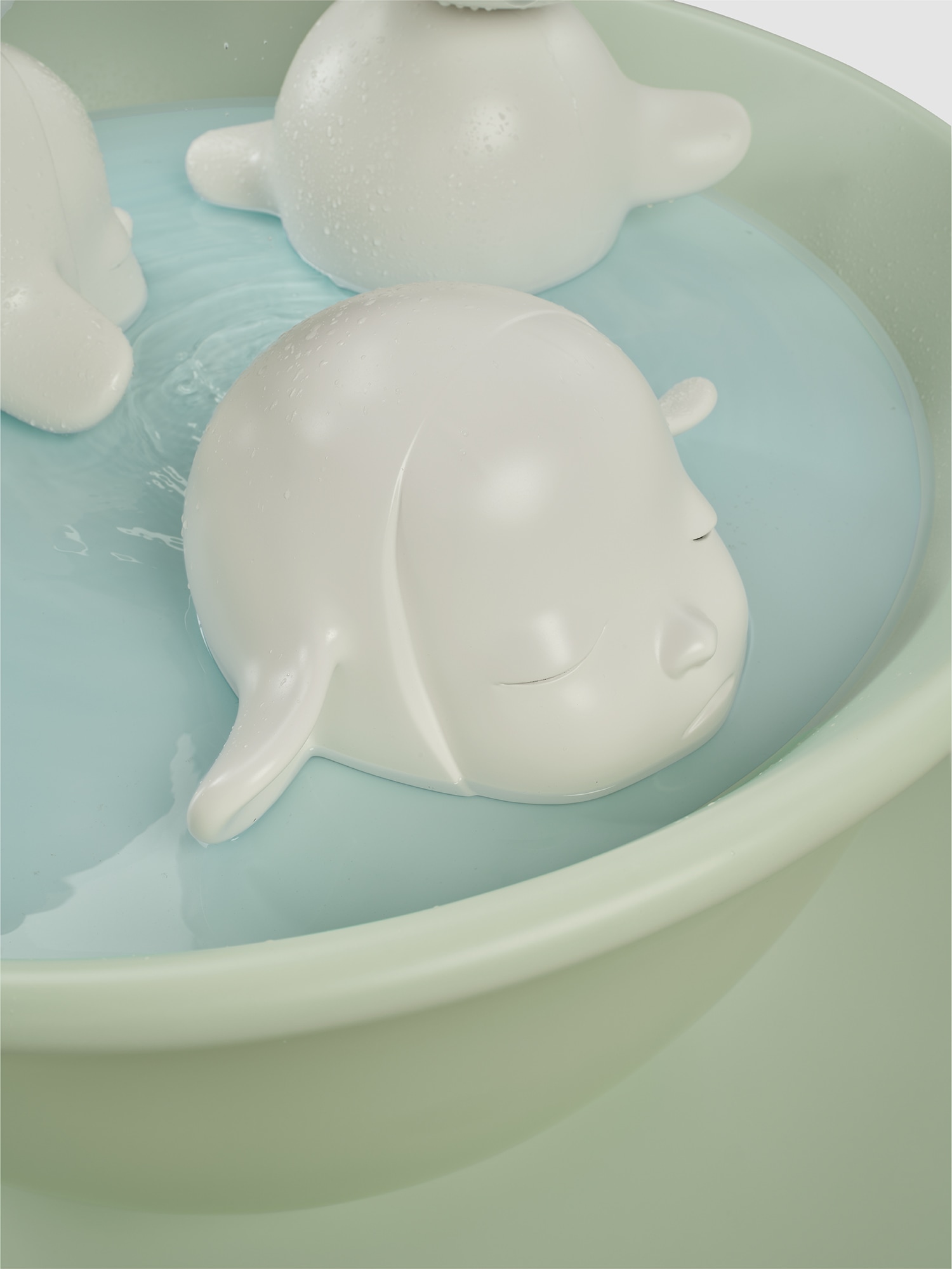 奈良美智 Dreaming in the Fountain 2001 Yoshitomo Nara | Dreaming in the Fountain Snow Globe (2001