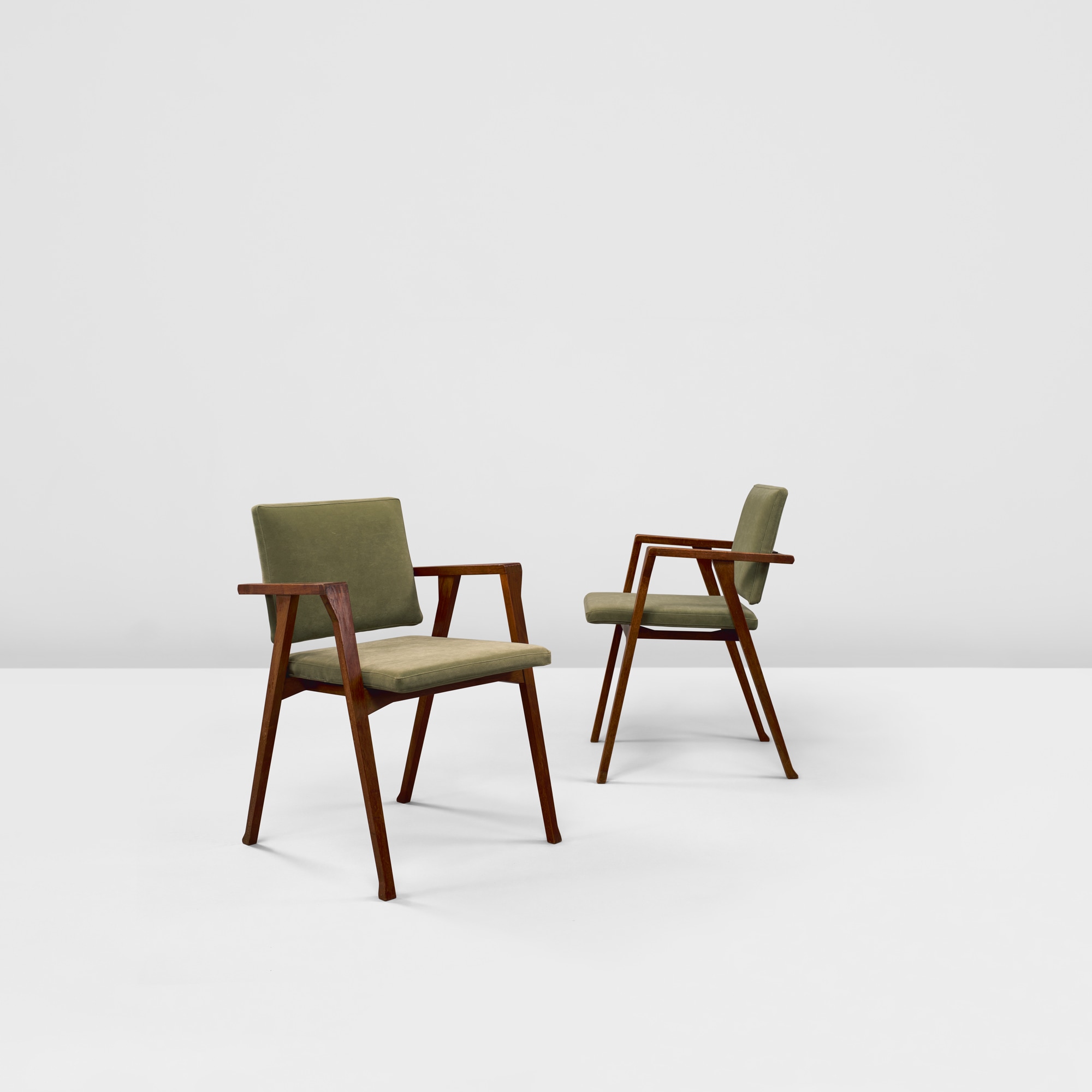 <p><strong>FRANCO ALBINI </strong><em>Pair of 'Luisa' armchairs</em>, circa 1955</p>