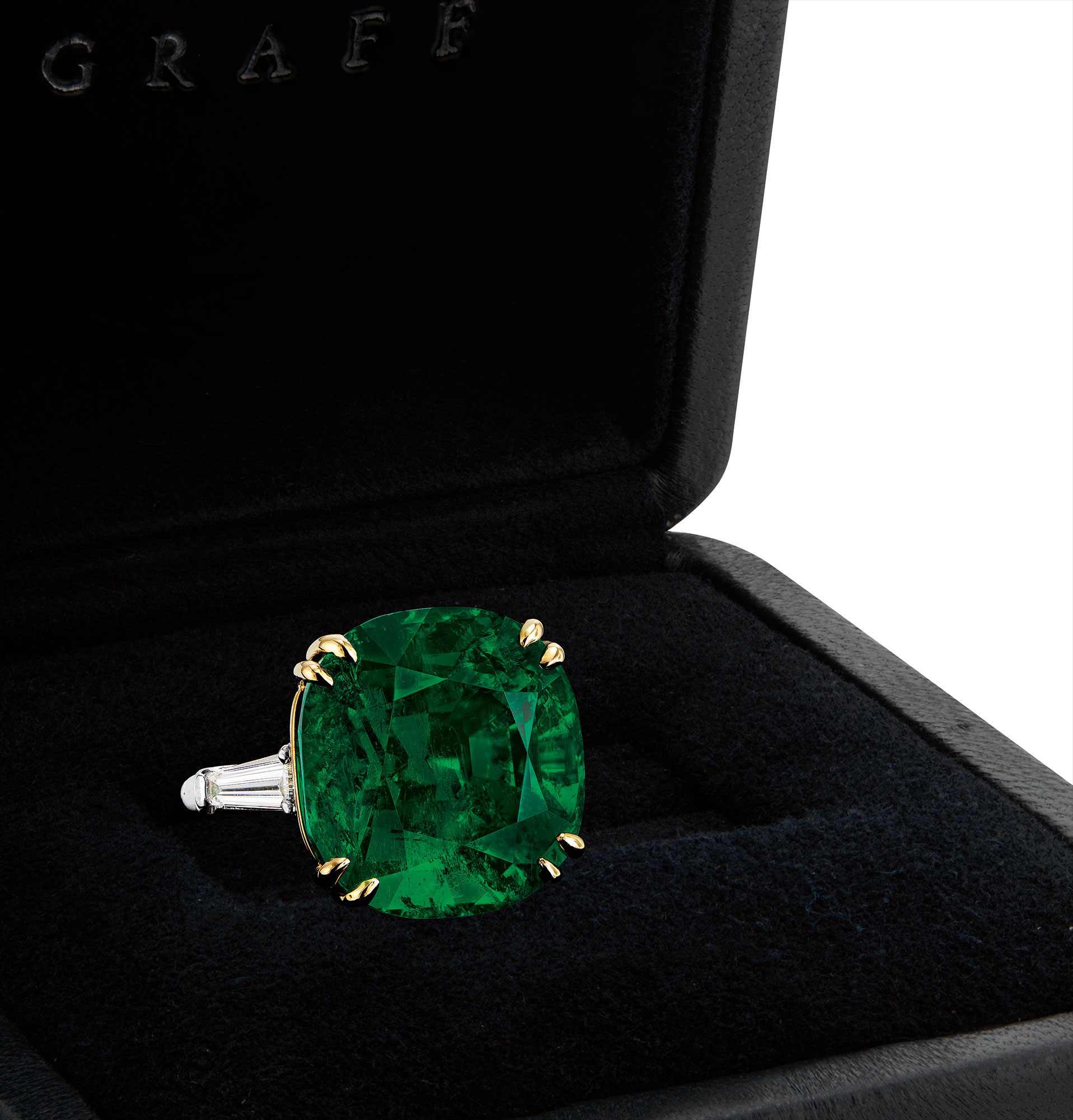 A Fine and Rare Emerald and Diamond Ring, Graff