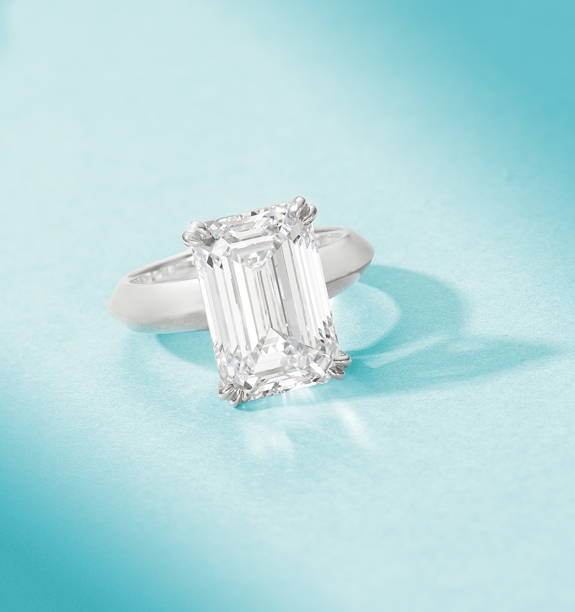 <p>A 8.06 carats D/ Flawless Type IIa Diamond Ring</p>