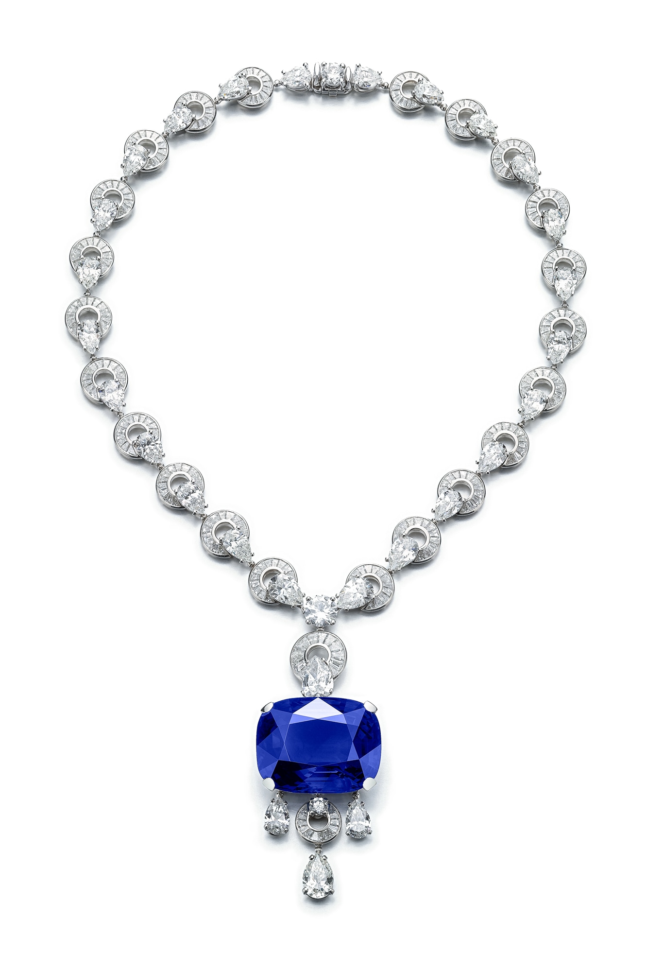 <p><strong>BULGARI</strong> <em>Exceptional and Impressive 118.35-carat Sri Lankan Royal Blue Sapphire and Diamond Necklace</em>, 2004</p>