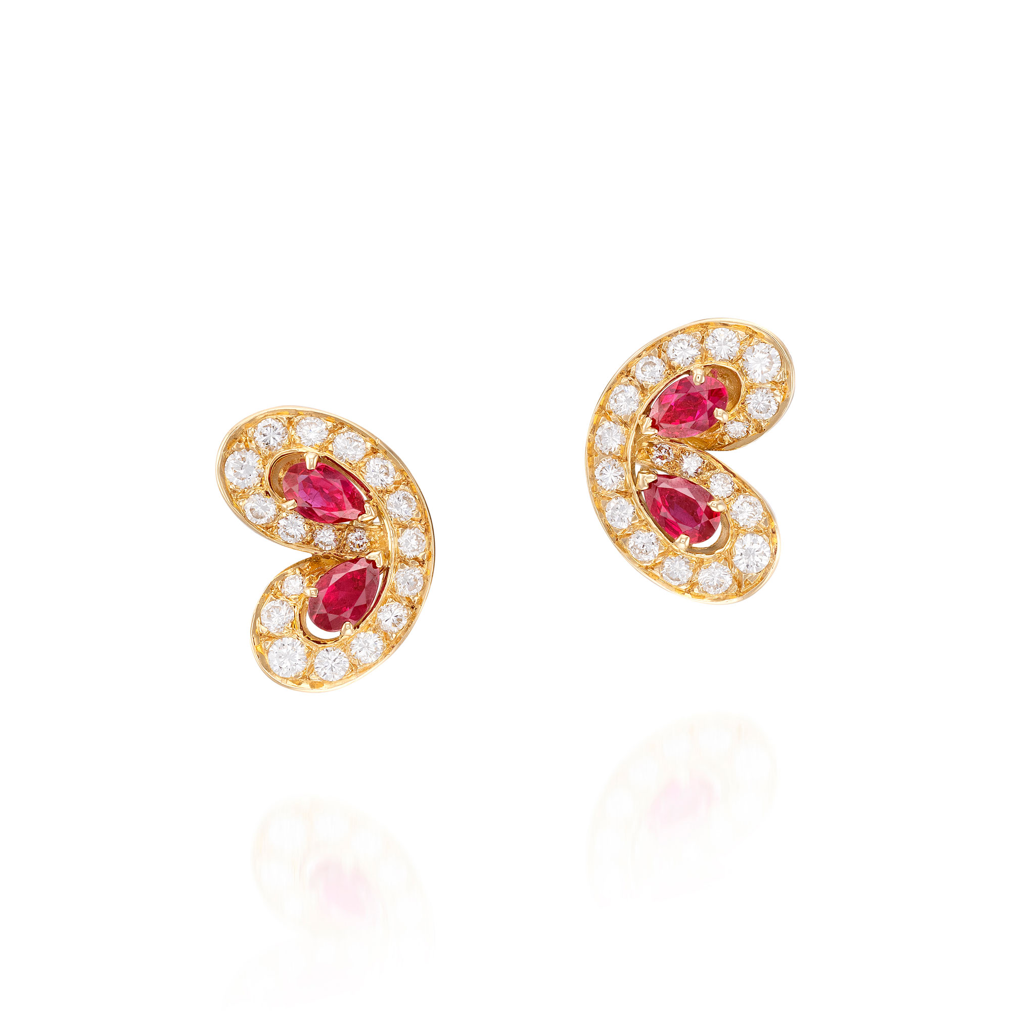 <p><strong>VAN CLEEF & ARPELS</strong> <em>Pair of Ruby and Diamond Earrings</em></p>
