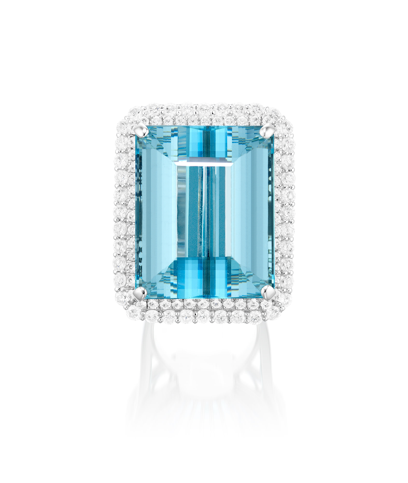 <p><strong>ALEXANDER LAUT</strong>, An 86.22 carat Aquamarine and Diamond Ring </p>