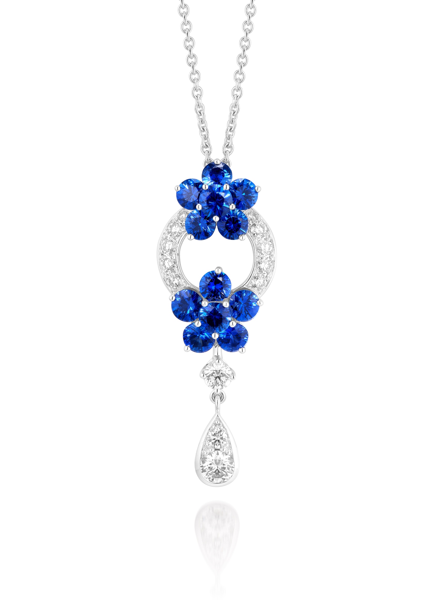<p><strong>GRAFF</strong>, A Sapphire and Diamond 'Rosette' Pendant Necklace </p>