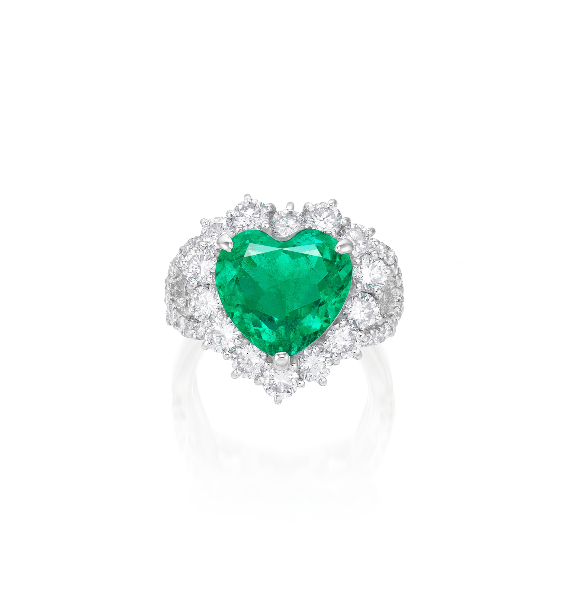 <p><em>Emerald and Diamond Ring</em></p>