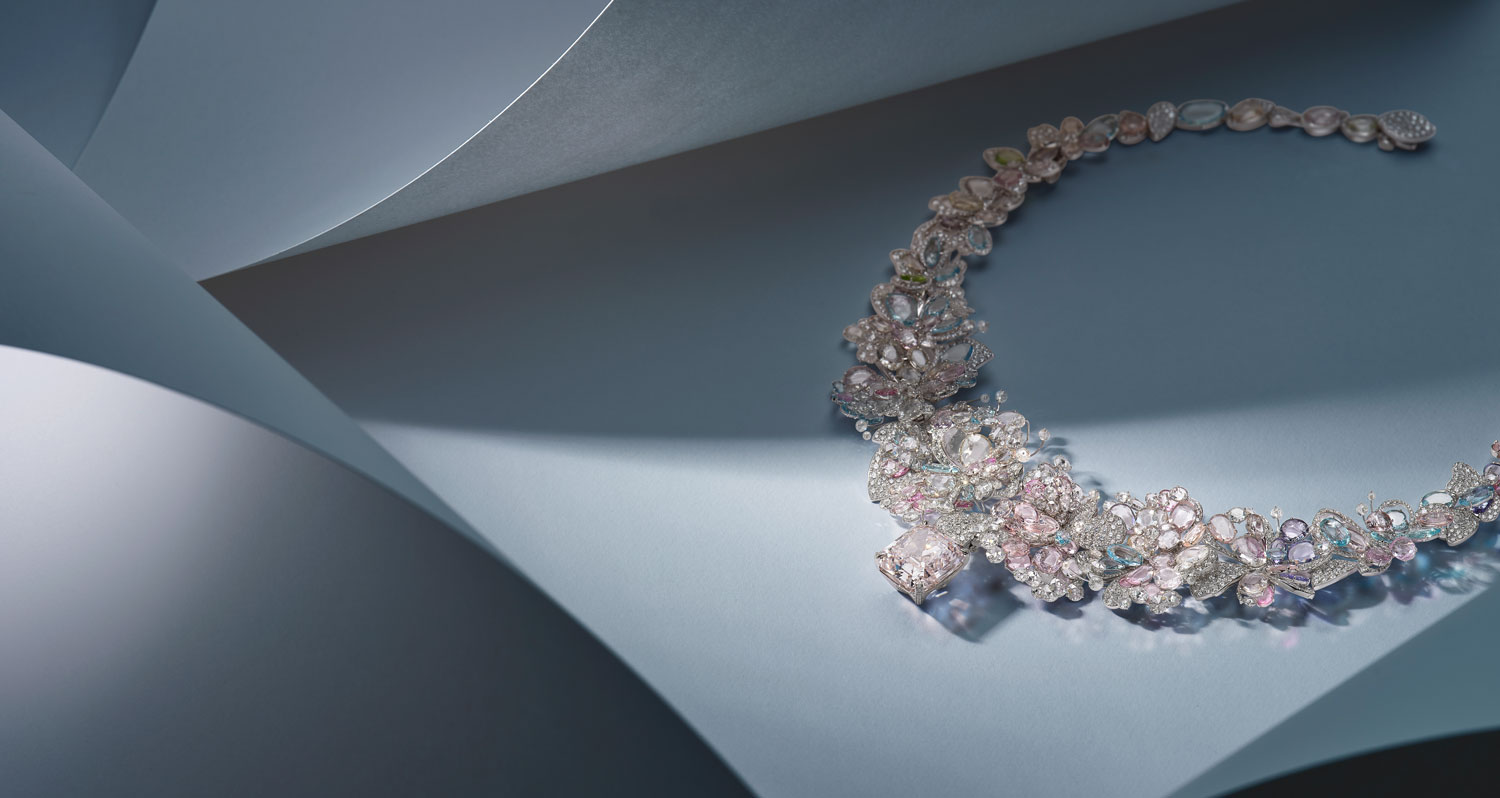 <p>Feng J, A Fancy Light Pink Diamond and Gem-set &lsquo;Les Jardins de Giverny&rsquo; Necklace/Bracelet/Ring</p>
