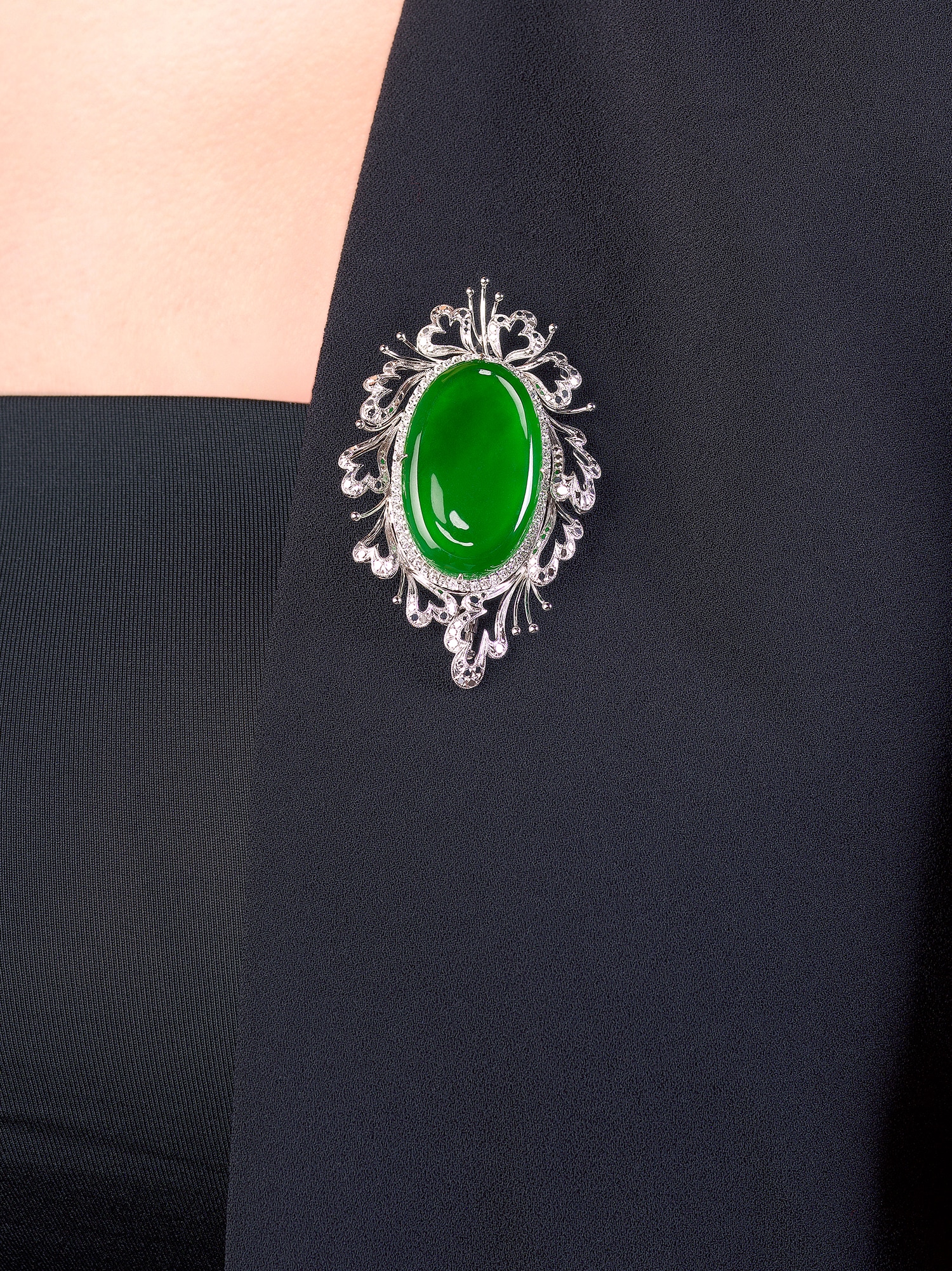The Hong Kong Jewels Auction, Hong Kong Thursday, October 3