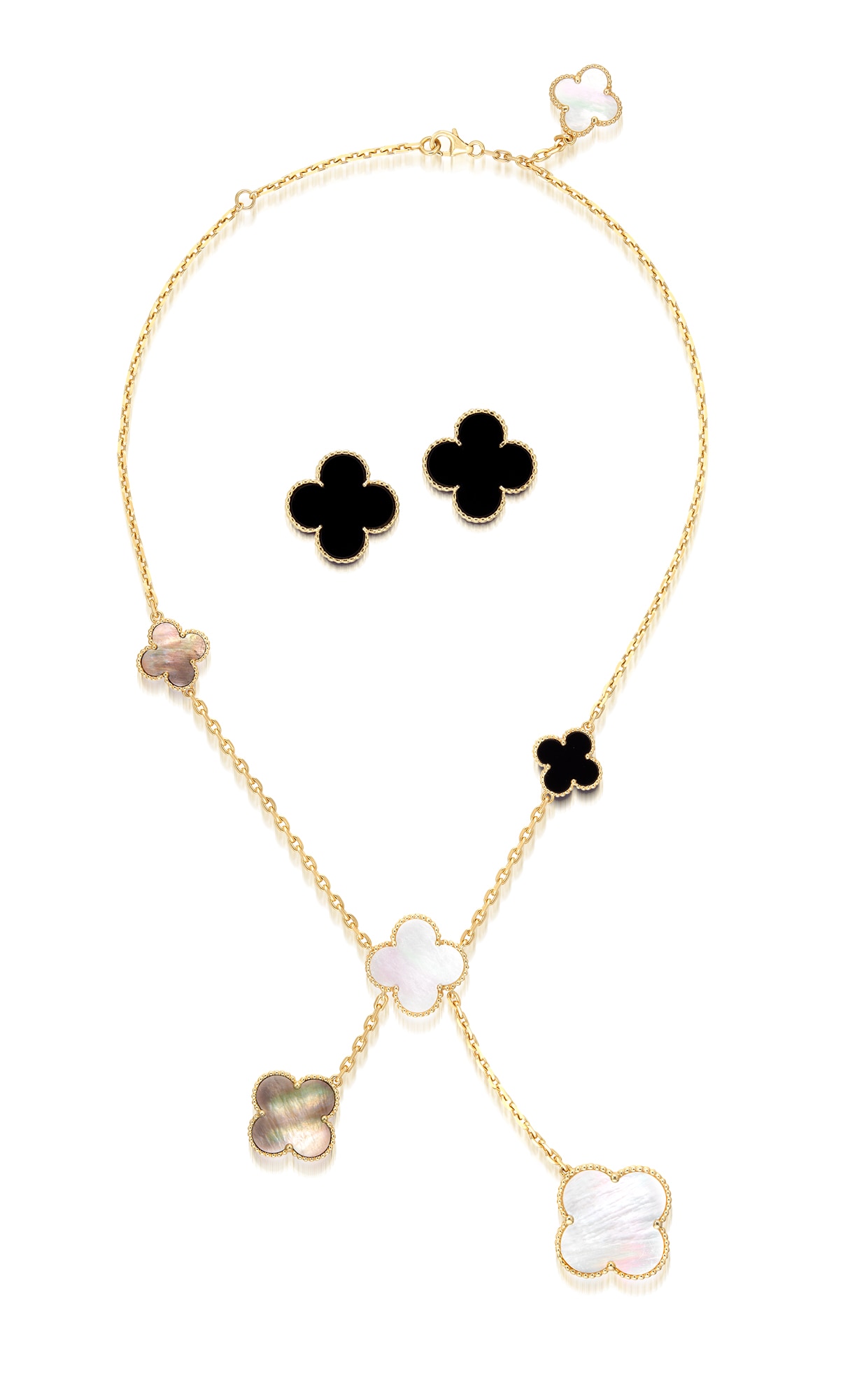 <p><strong>VAN CLEEF AND APRELS</strong>,&nbsp;A Set of Mother-of-Pearl and Onxy &#39;Magic Alhambra&#39; Jewellery</p>
