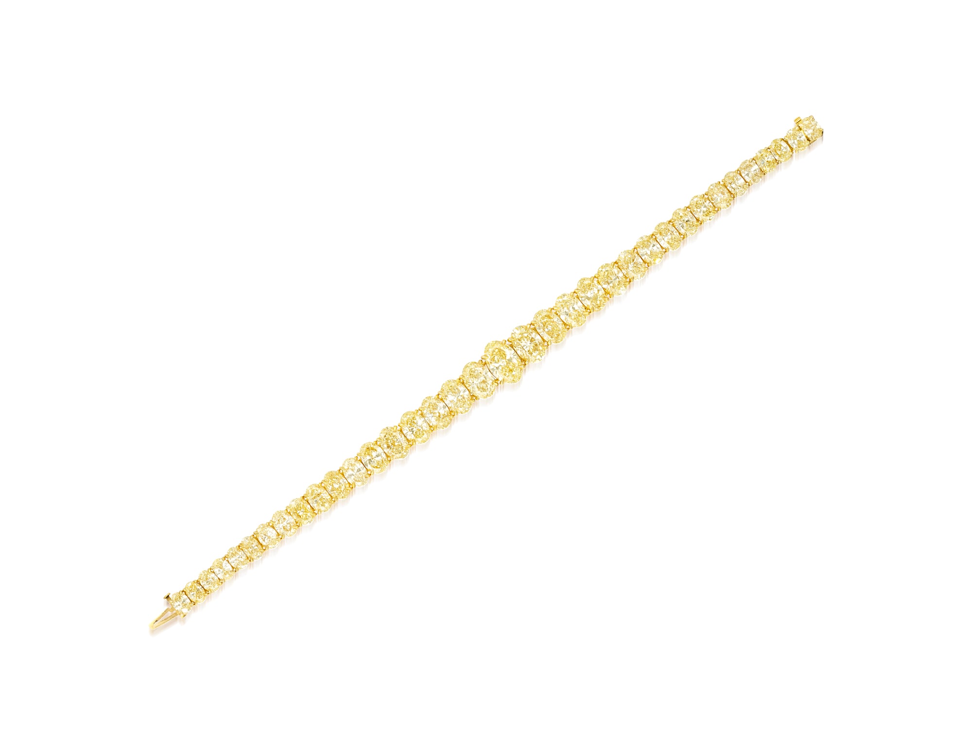 <p><em>Diamond Bracelet</em></p>