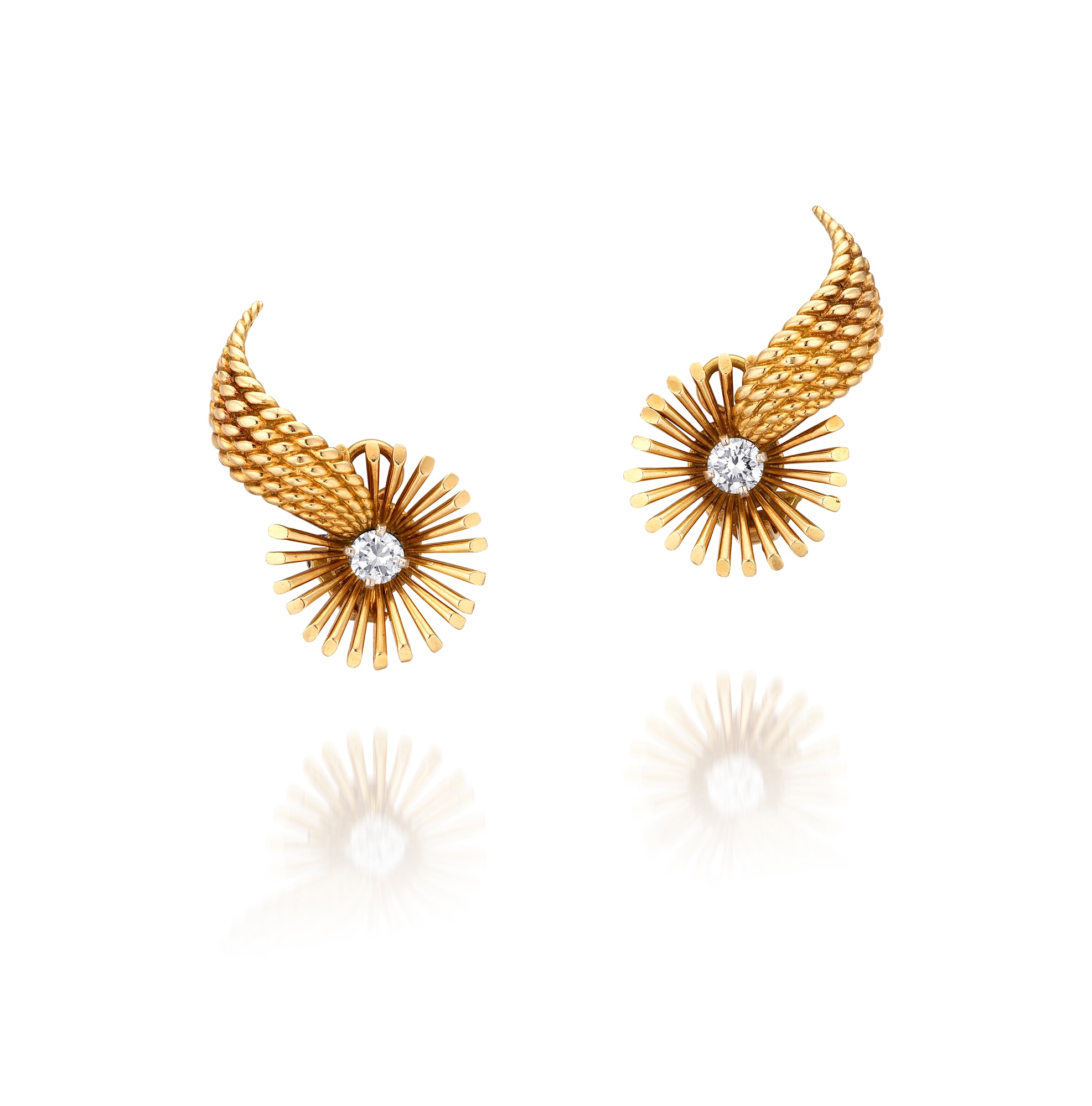 <p><strong>CARTIER PARIS</strong> <em>Pair of Yellow Gold and Diamond Ear Clips</em></p>
