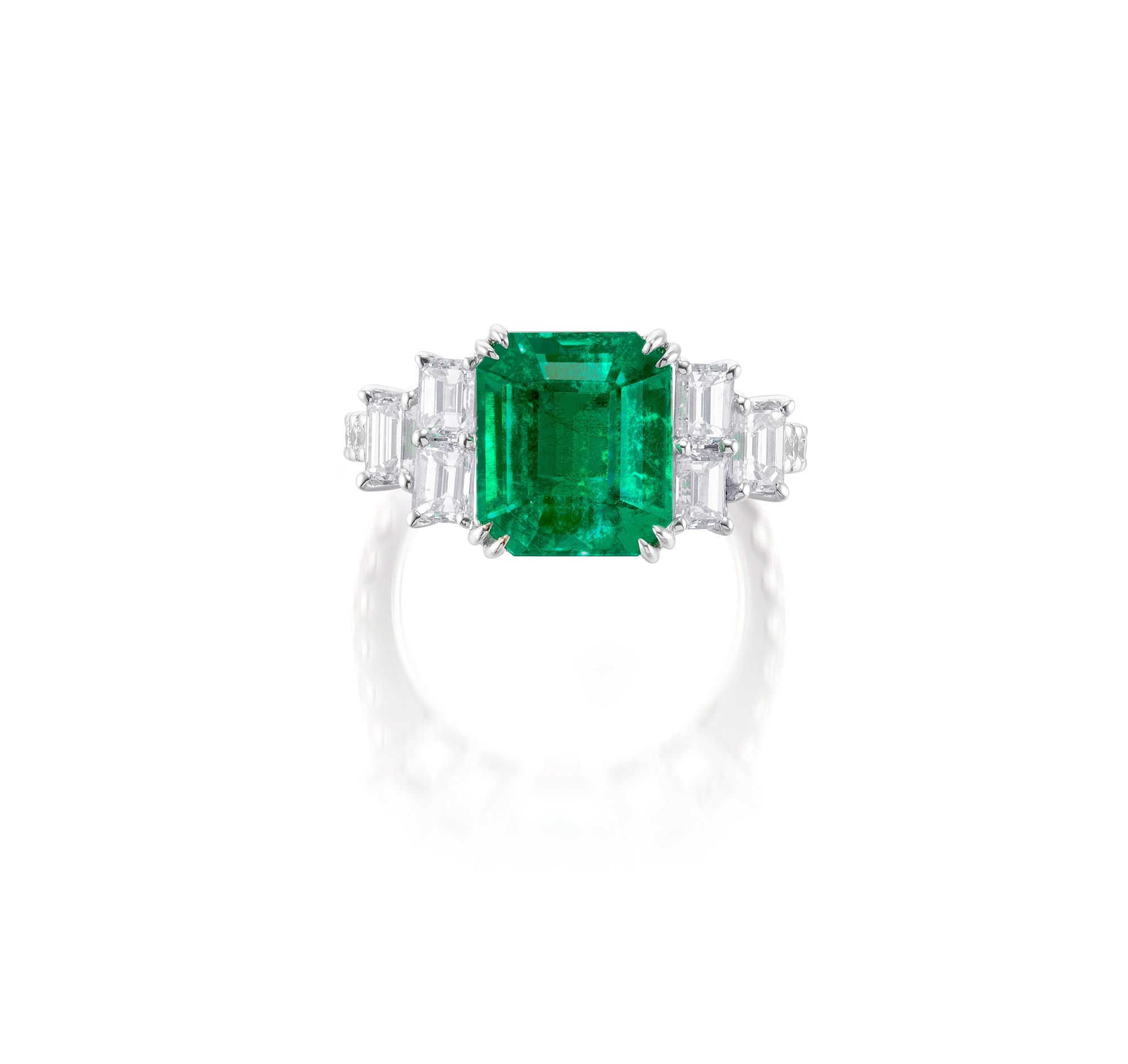 <p><em>Emerald and Diamond Ring</em></p>
