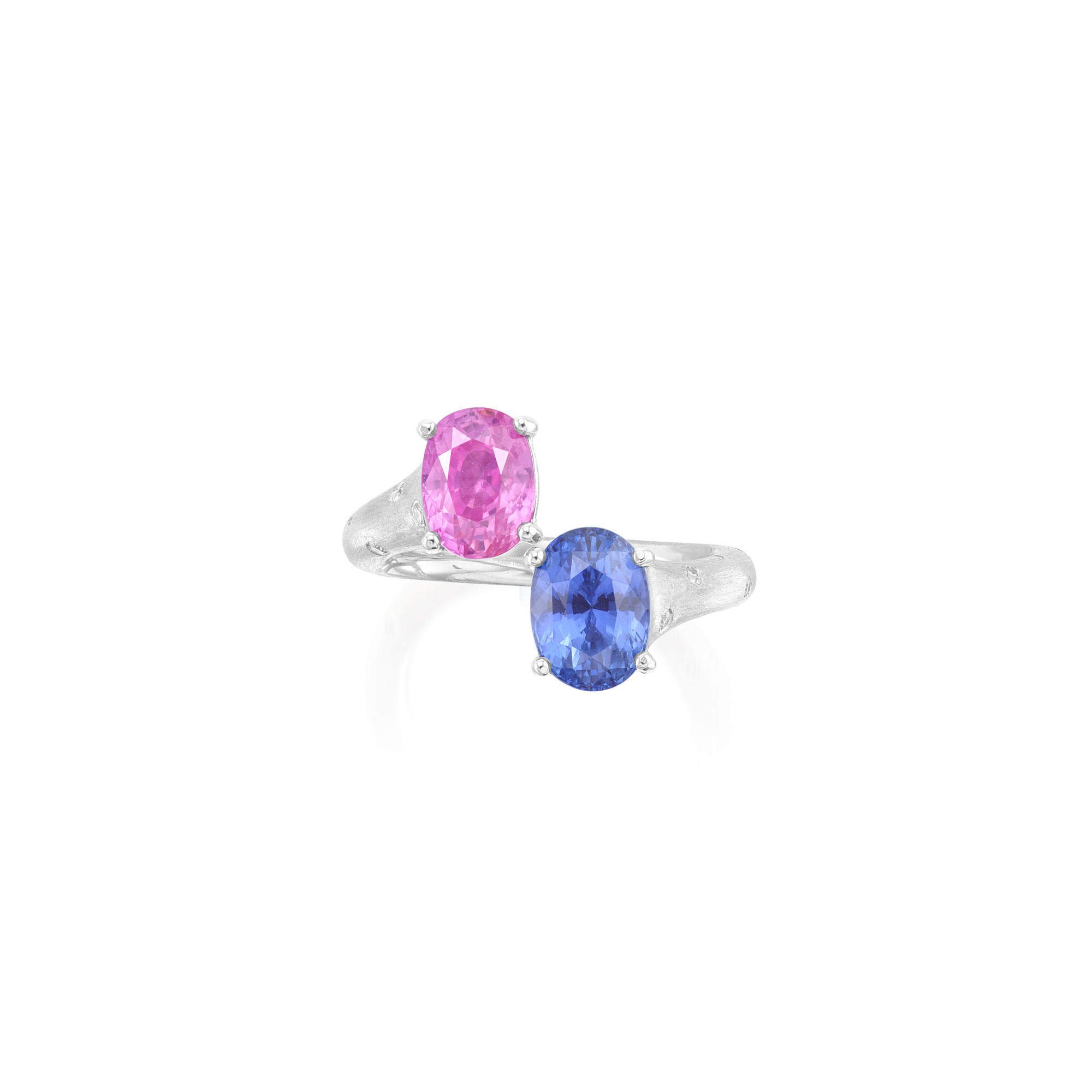 <p><em>Sapphire, Pink Sapphire and Diamond Ring</em></p>