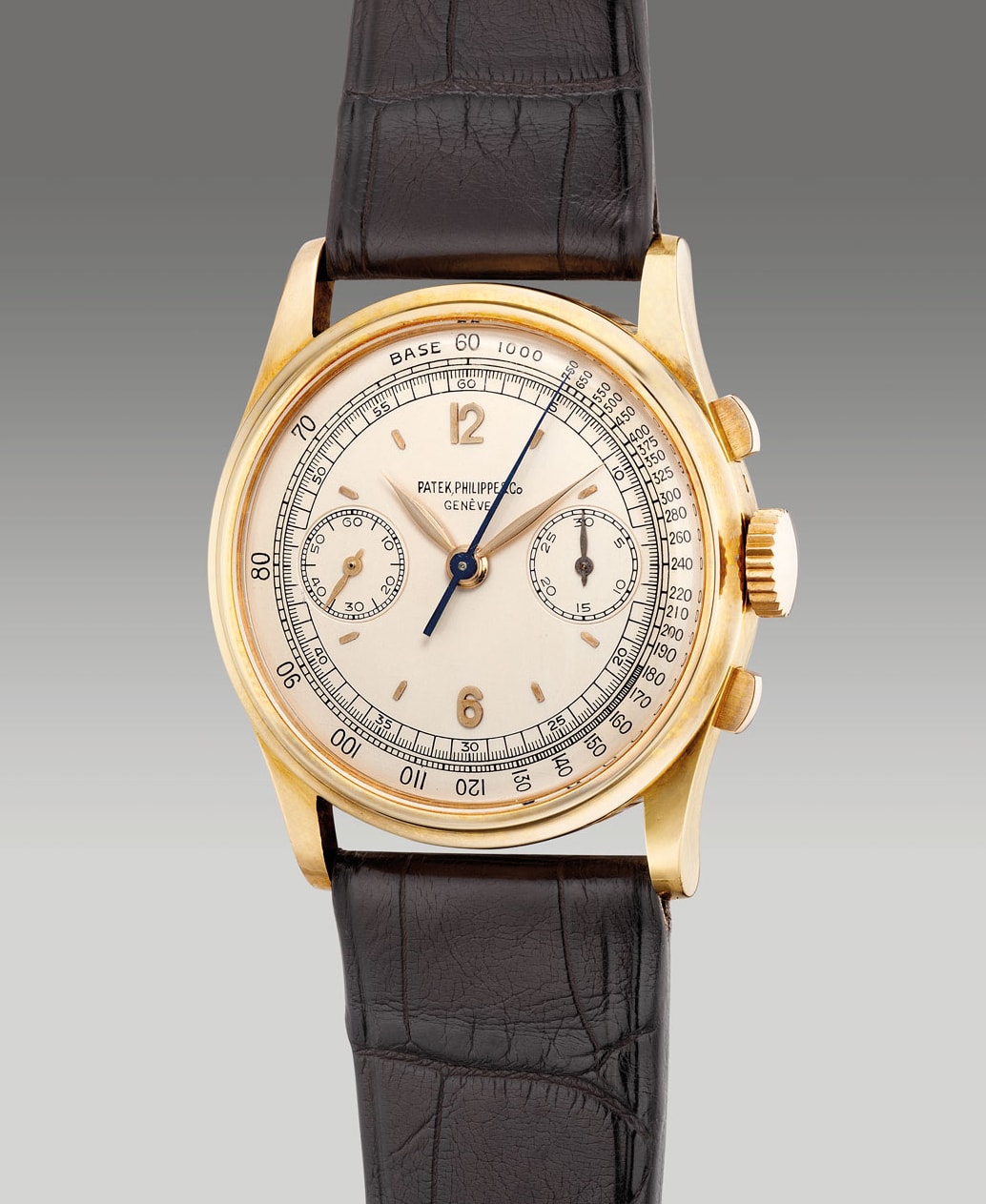 <p><strong>PATEK PHILIPPE</strong> reference 530, a very rare, attractive and large yellow gold chronograph wristwatch, circa 1945</p>
