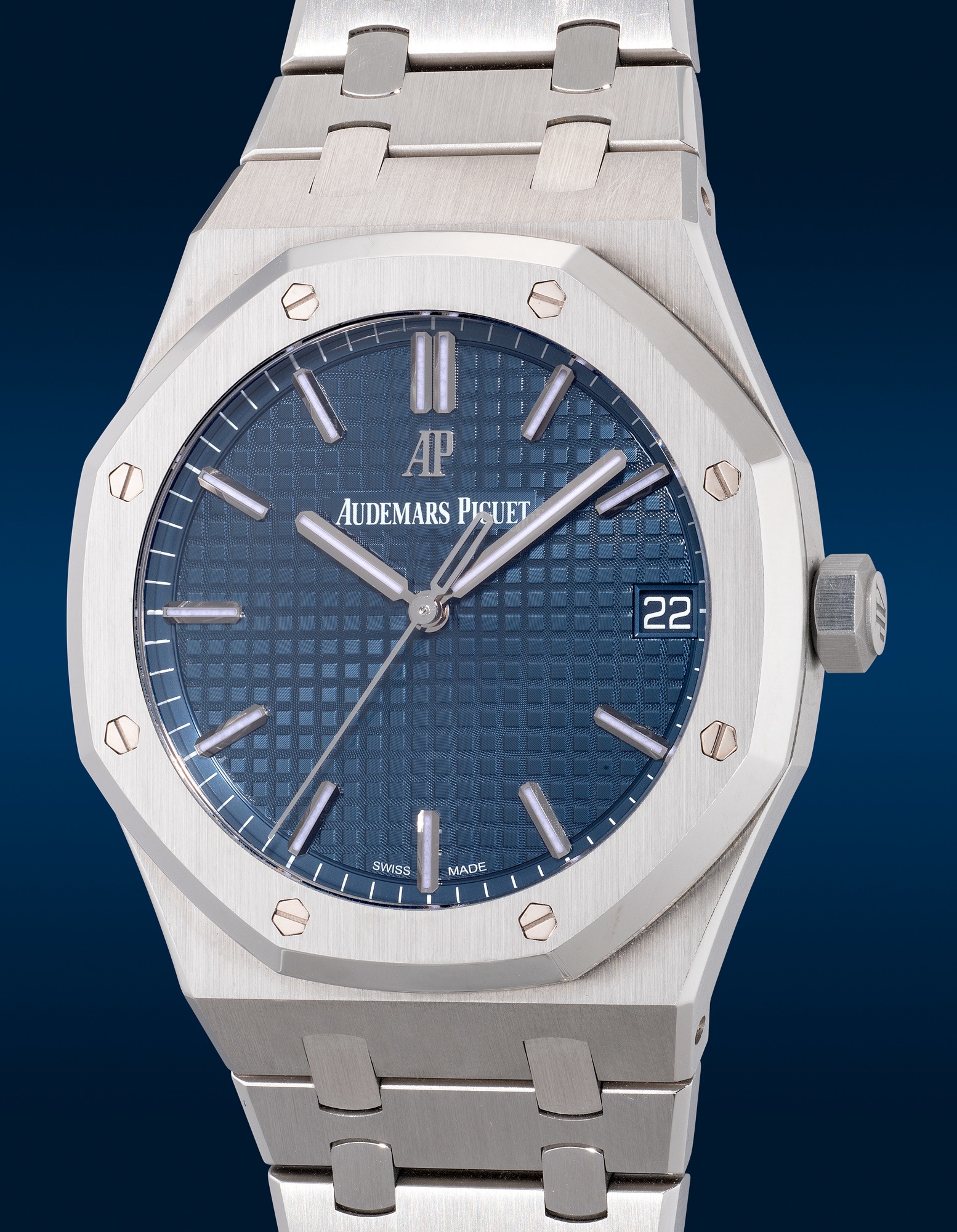 <p><strong>AUDEMARS PIGUET</strong> <em>Royal Oak Ref. 15500ST.OO.1220ST.01 in stainless steel</em></p>