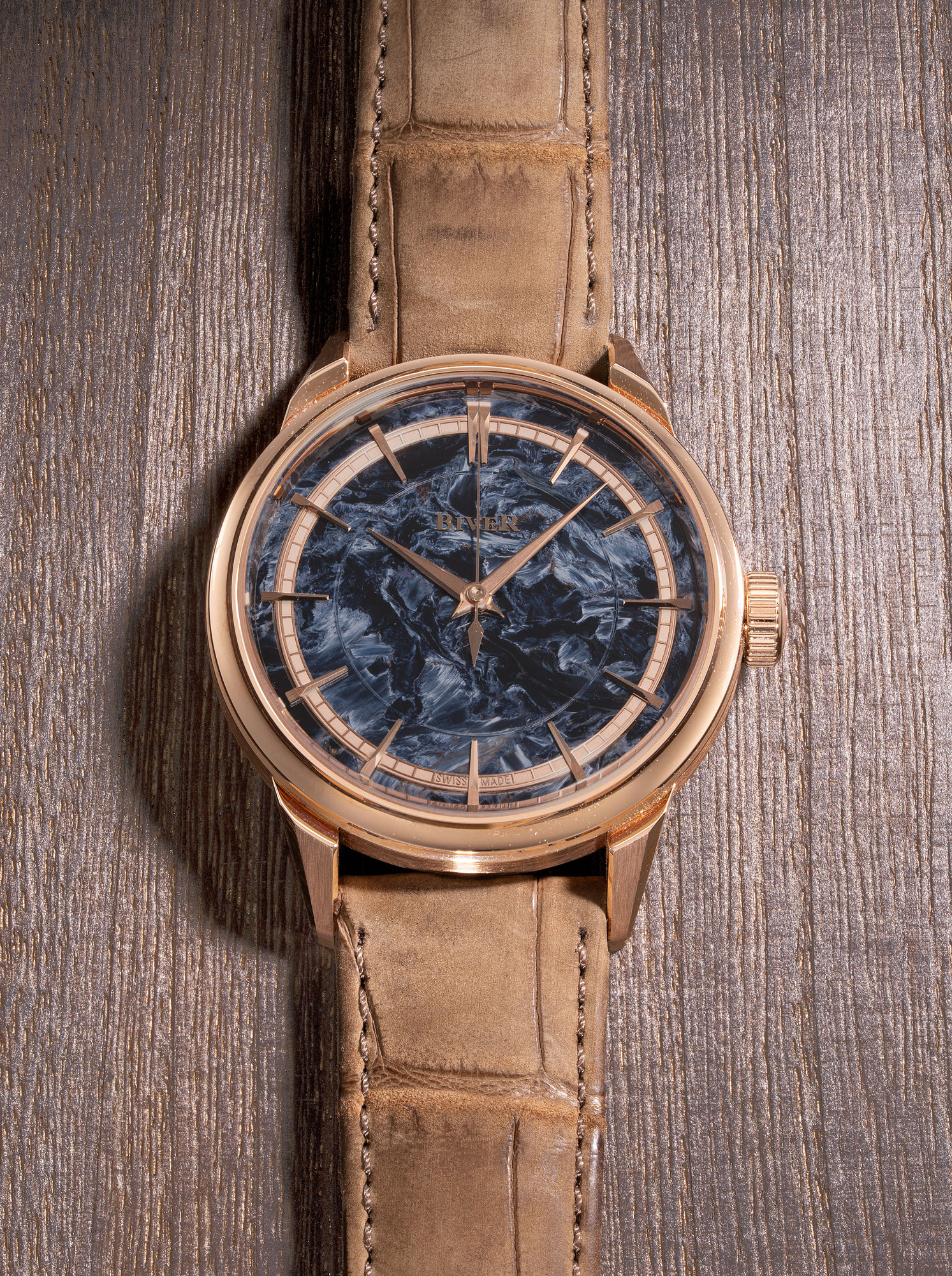 <p><strong>BIVER</strong>&nbsp;<em>Automatique Atelier Series Pietersite Ref. PRF-12154 in pink gold</em>, HK$500,000-1,000,000</p>
