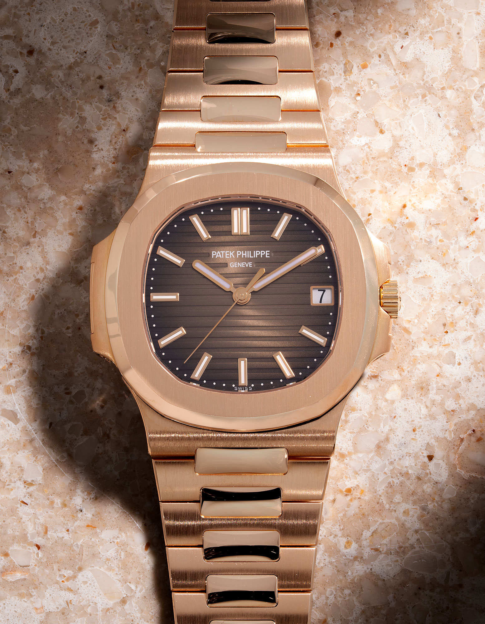 <p><strong>PATEK PHILIPPE</strong> <em>Nautilus 5711/1R-001 in pink gold</em></p>
