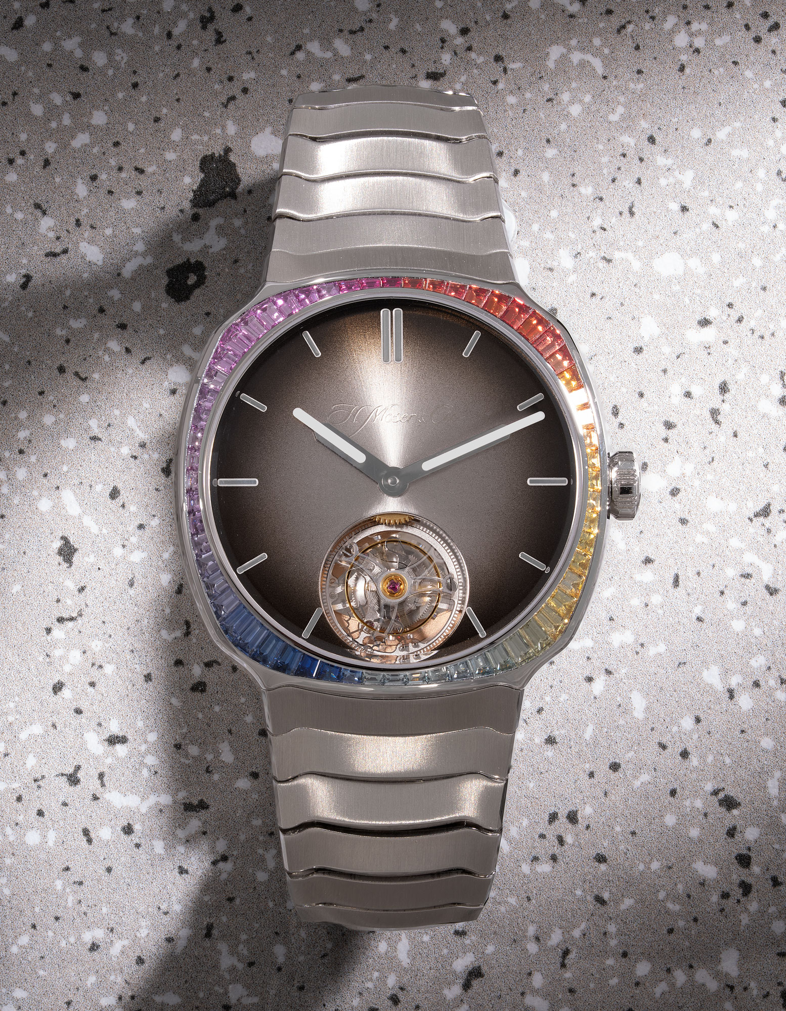 <p><strong>H. MOSER &amp; CIE</strong> <em>Streamliner Tourbillon Rainbow Ref. 6804-1201 in stainless steel</em></p>
