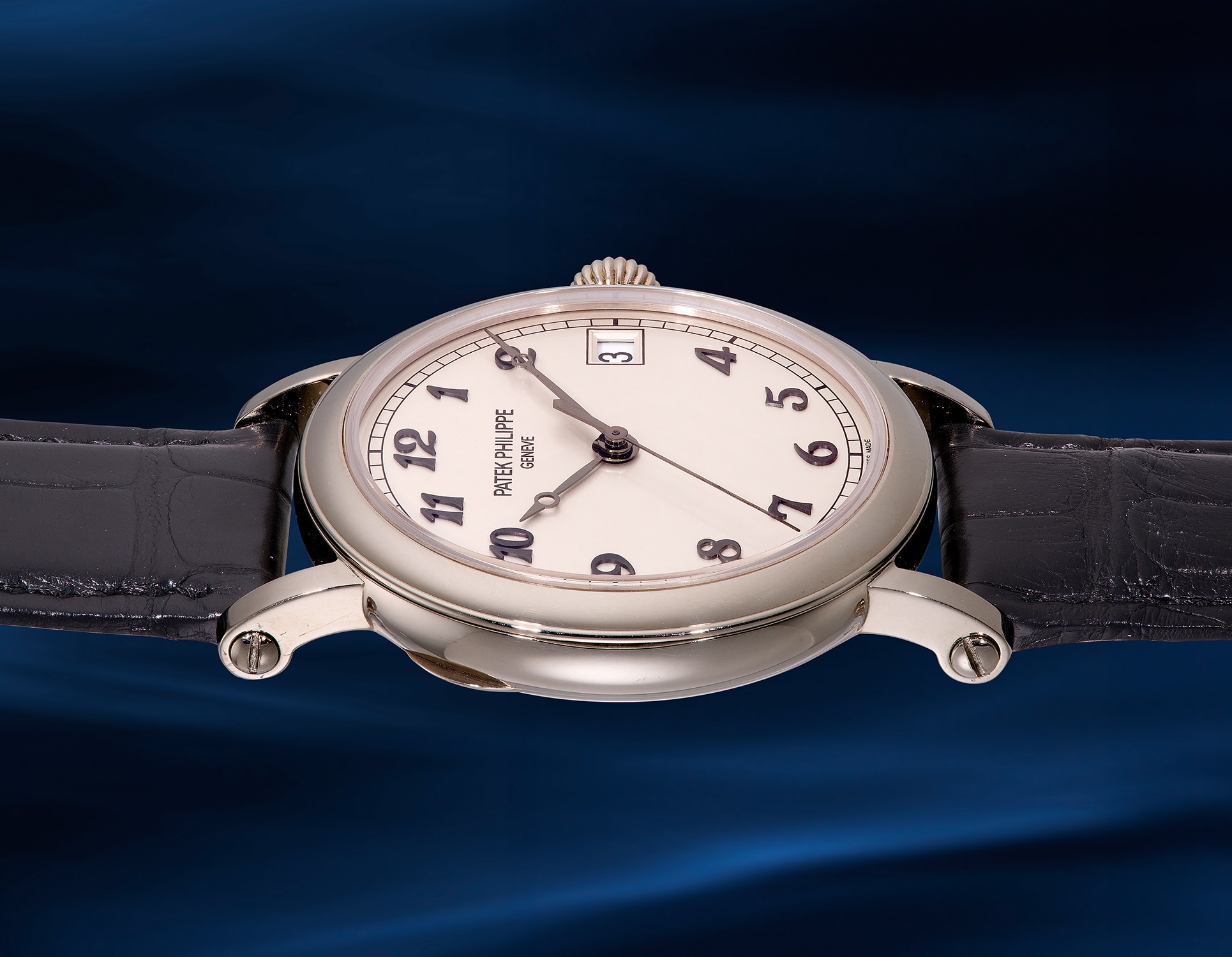 Patek Philippe - Phillips Watches Online Auction: The Hong