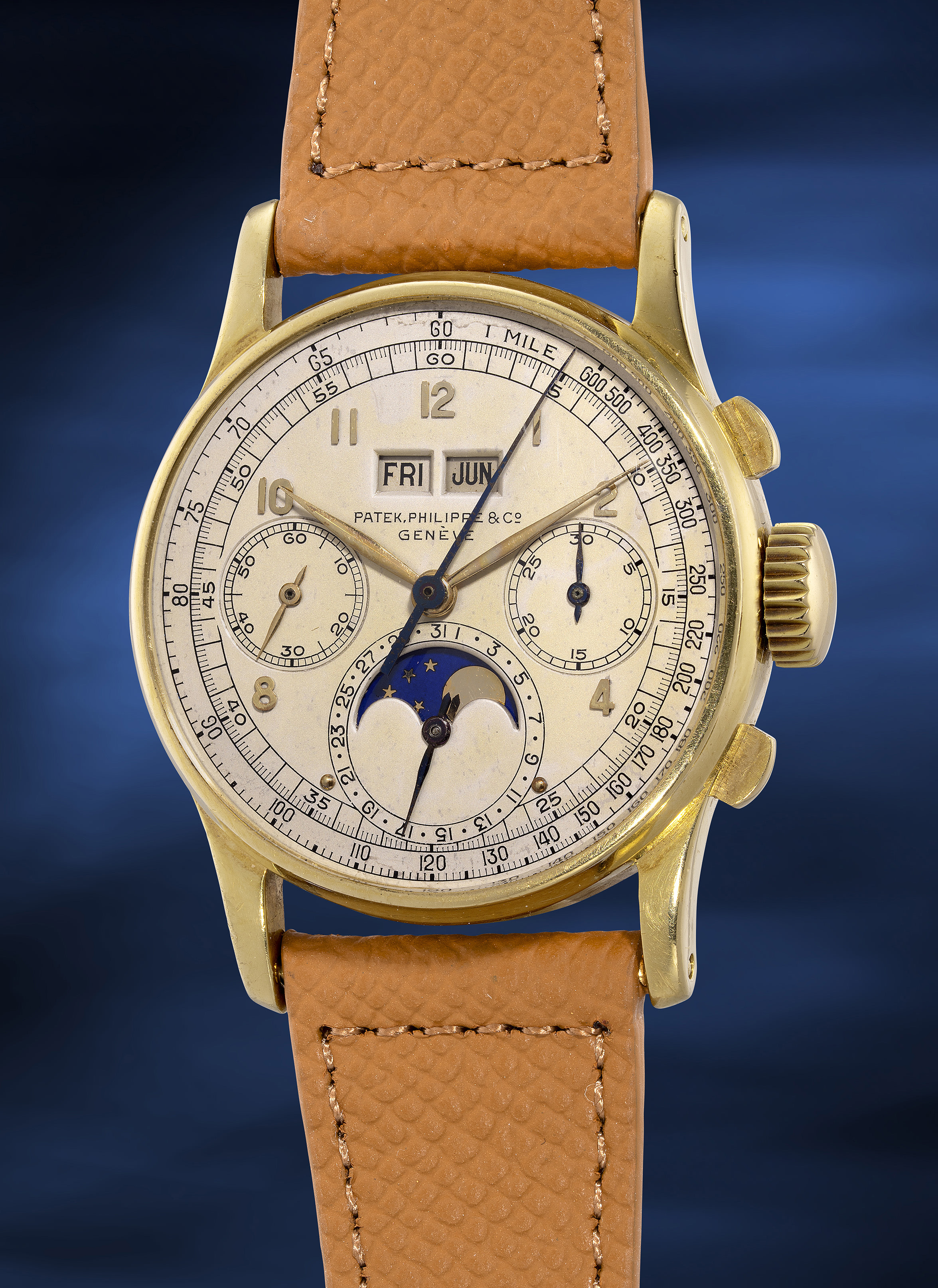 <p><strong>PATEK PHILIPPE</strong> <em>Ref. 1518 in yellow gold, First Series</em></p>
