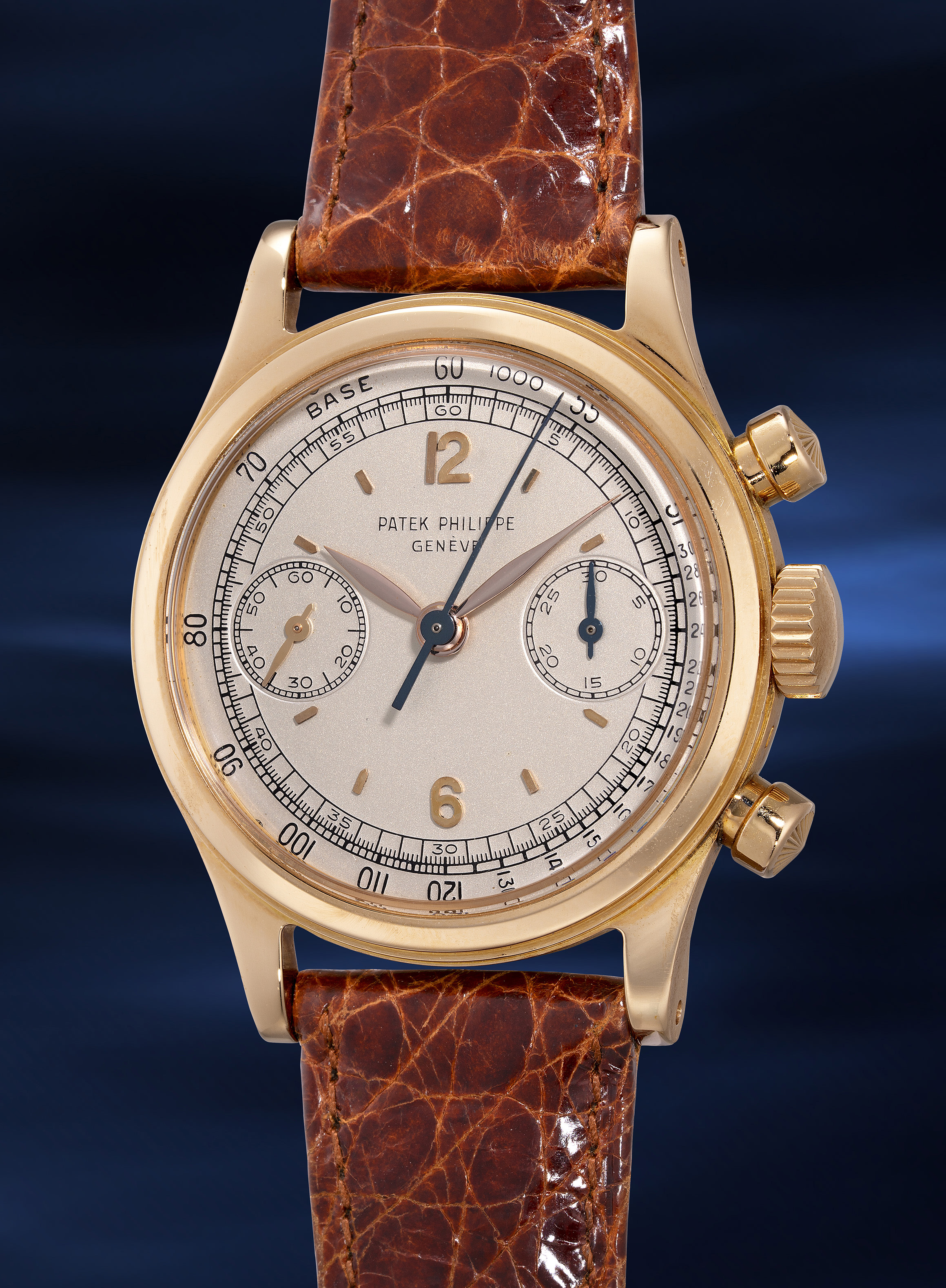 <p><strong>PATEK PHILIPPE</strong> <em>Tasti Tondi, Ref 1463&nbsp;in pink gold</em></p>
