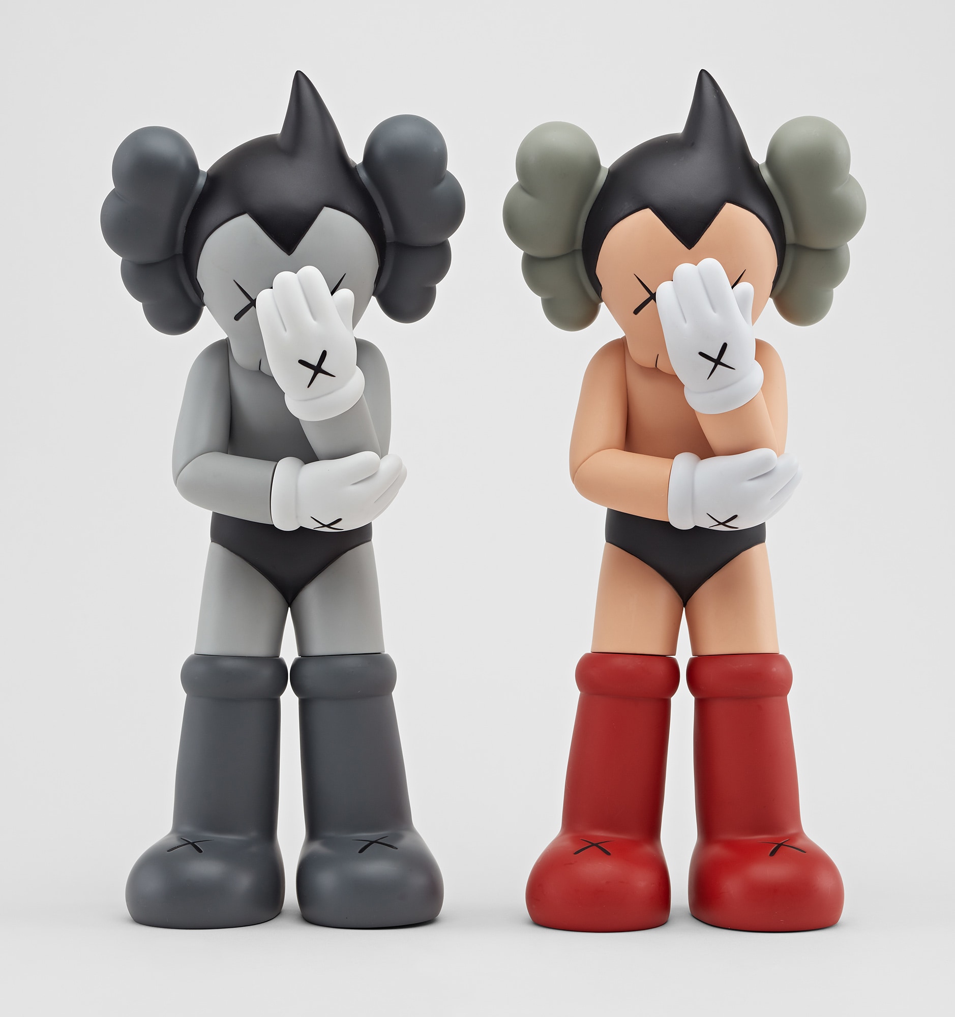新品未使用　ラスト1点♡KAWS モチーフ フィギュア　2体　送料無料 Yahoo!オークション - kAWS カウズ フィギュア 2体セット
