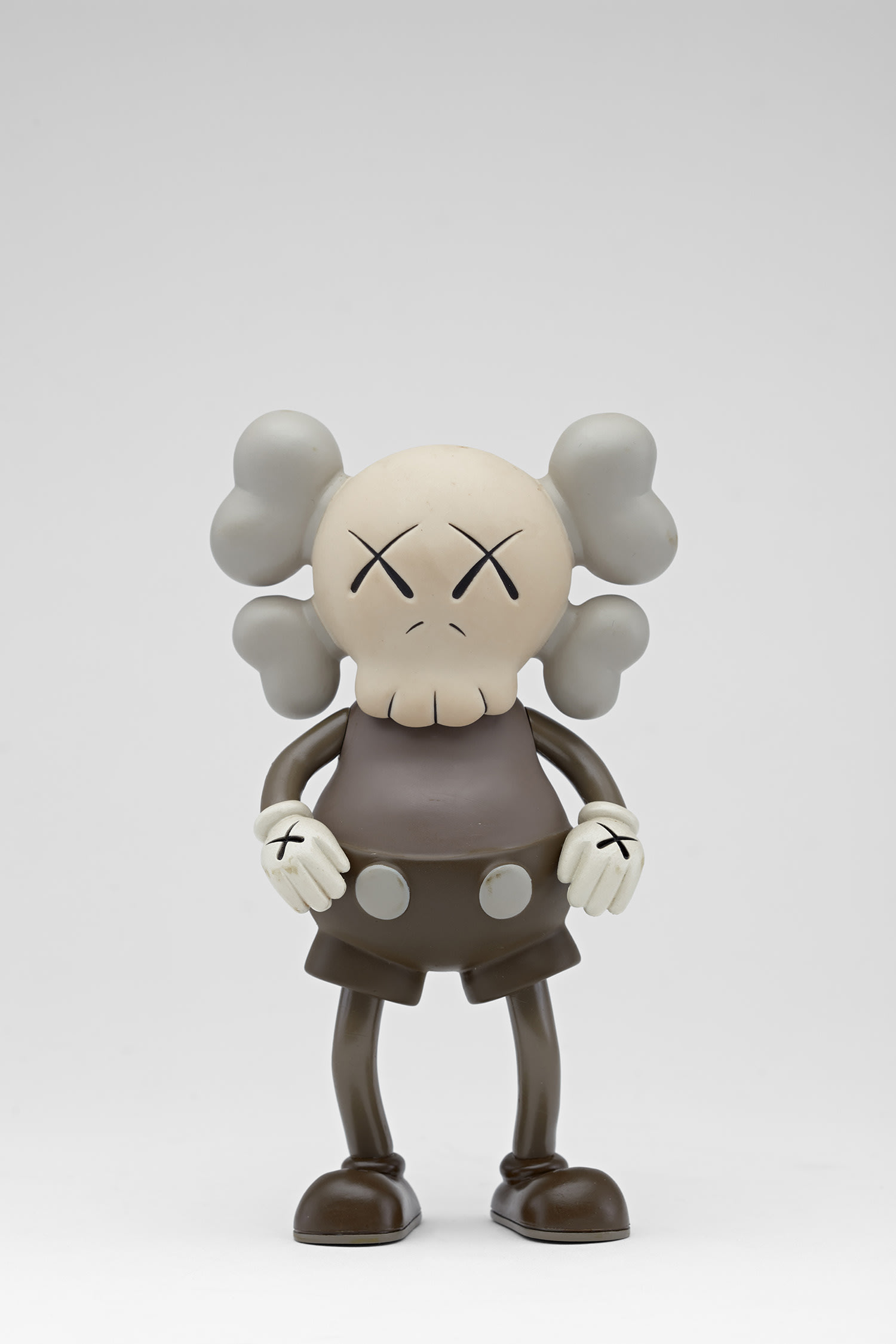 BOUNTY HUNTER KAWSくん　クリアレッド KAWS x Bounty Hunter - KAWS TOO