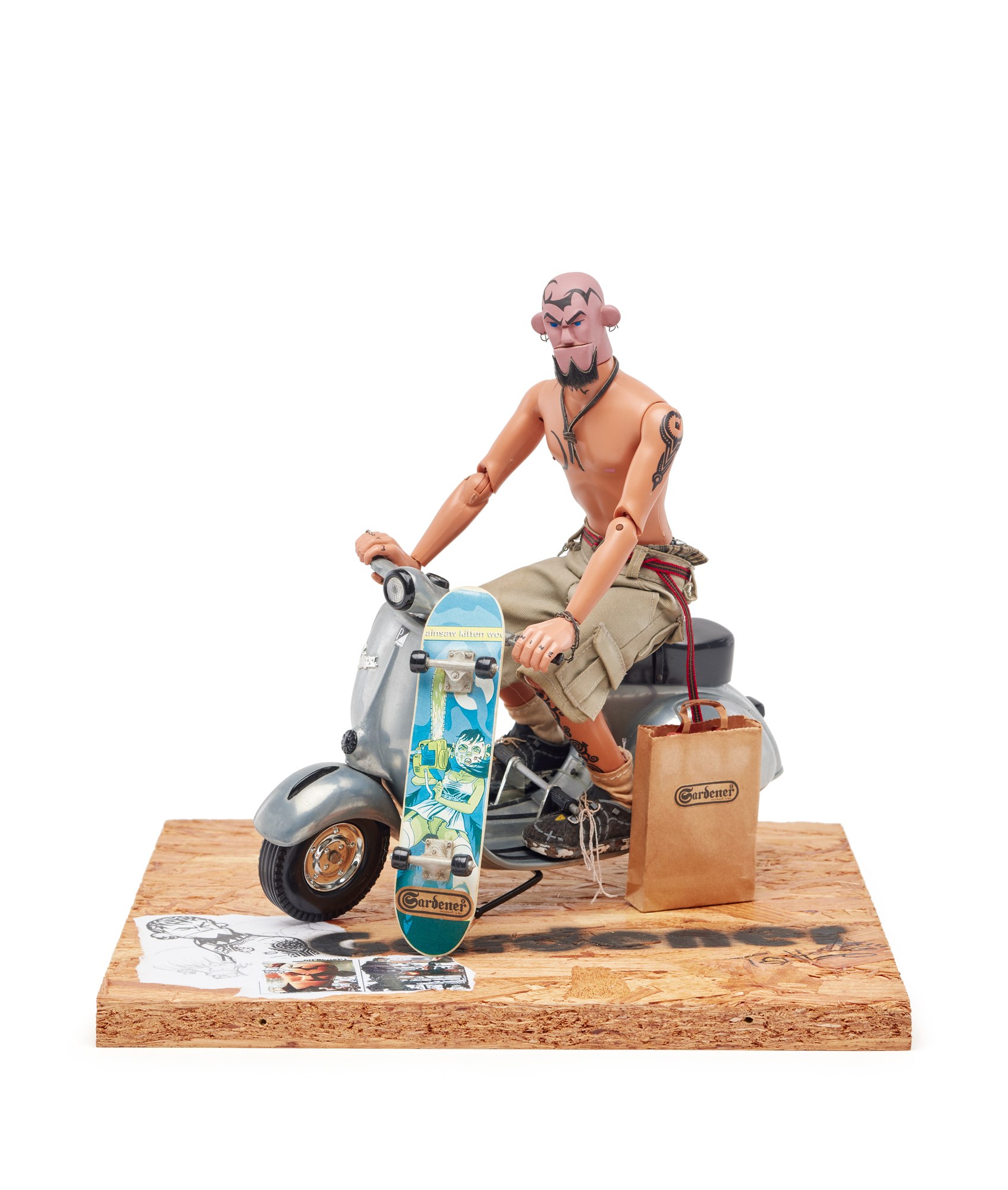 <p><strong>MICHAEL LAU </strong><em>12” TATTO (from the Gardener Series),</em> 1998</p>