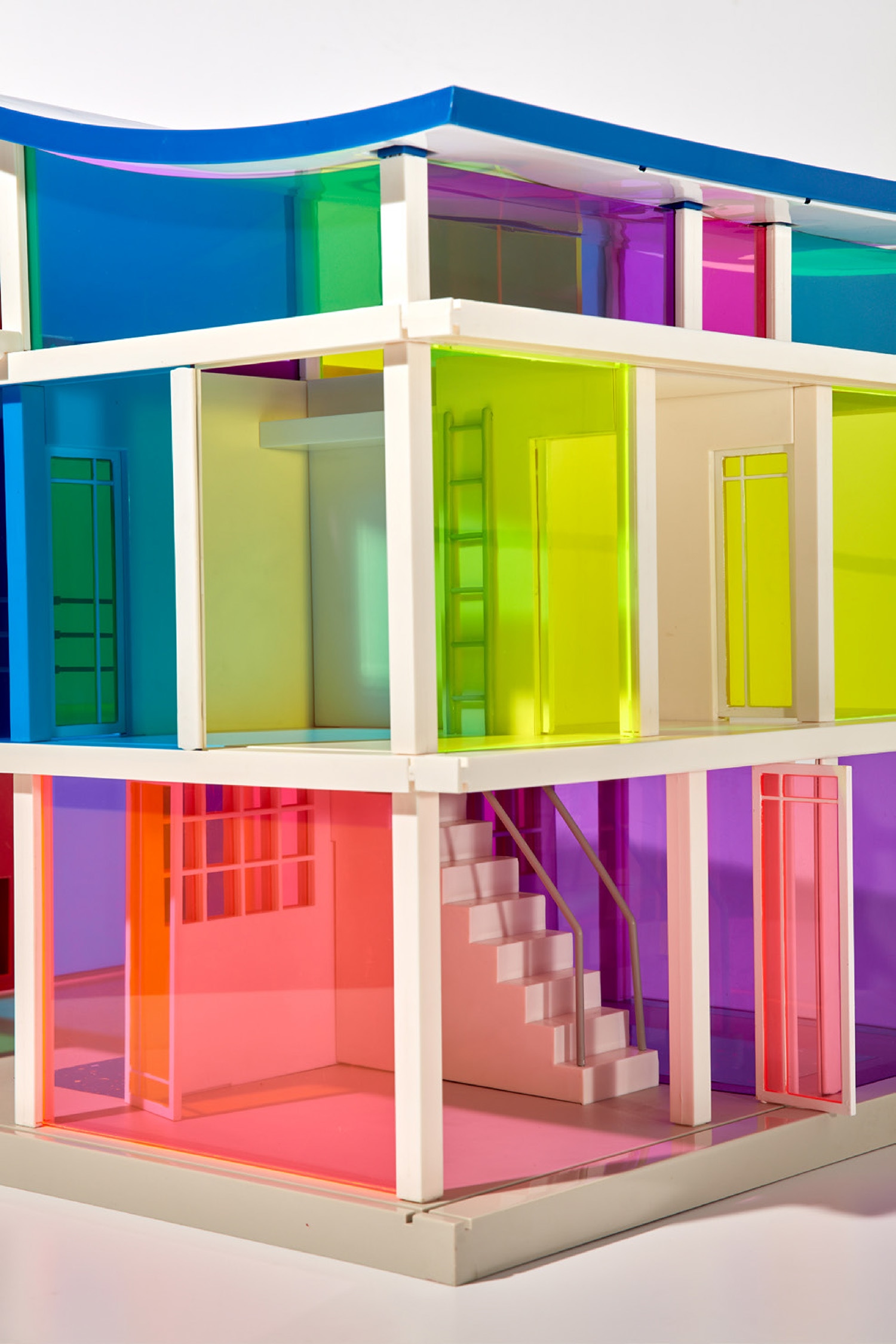 Laurie Simmons and Peter Wheelwright Unbound: Online Auction