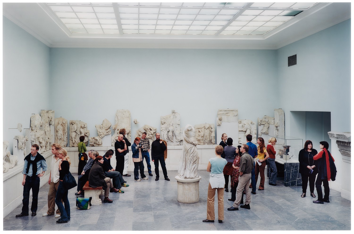 <p><strong>THOMAS STRUTH</strong> <em>Pergamon Museum IV, Berlin</em>, 2001</p>