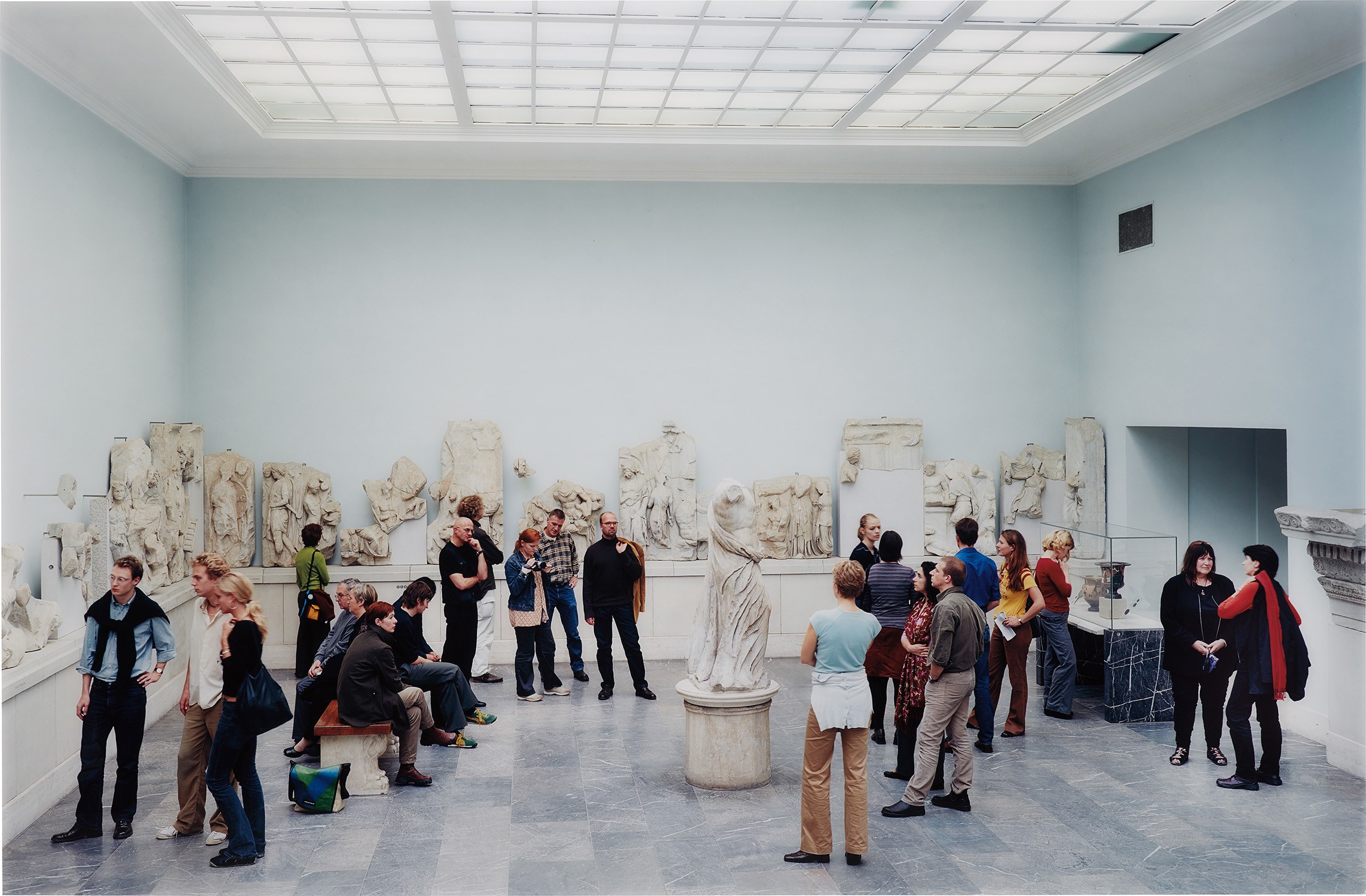 Thomas Struth Habitat: Online Auction