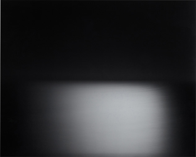 <p><strong>HIROSHI SUGIMOTO</strong> <em>Bass Strait, Table Cape,</em> 1997</p>