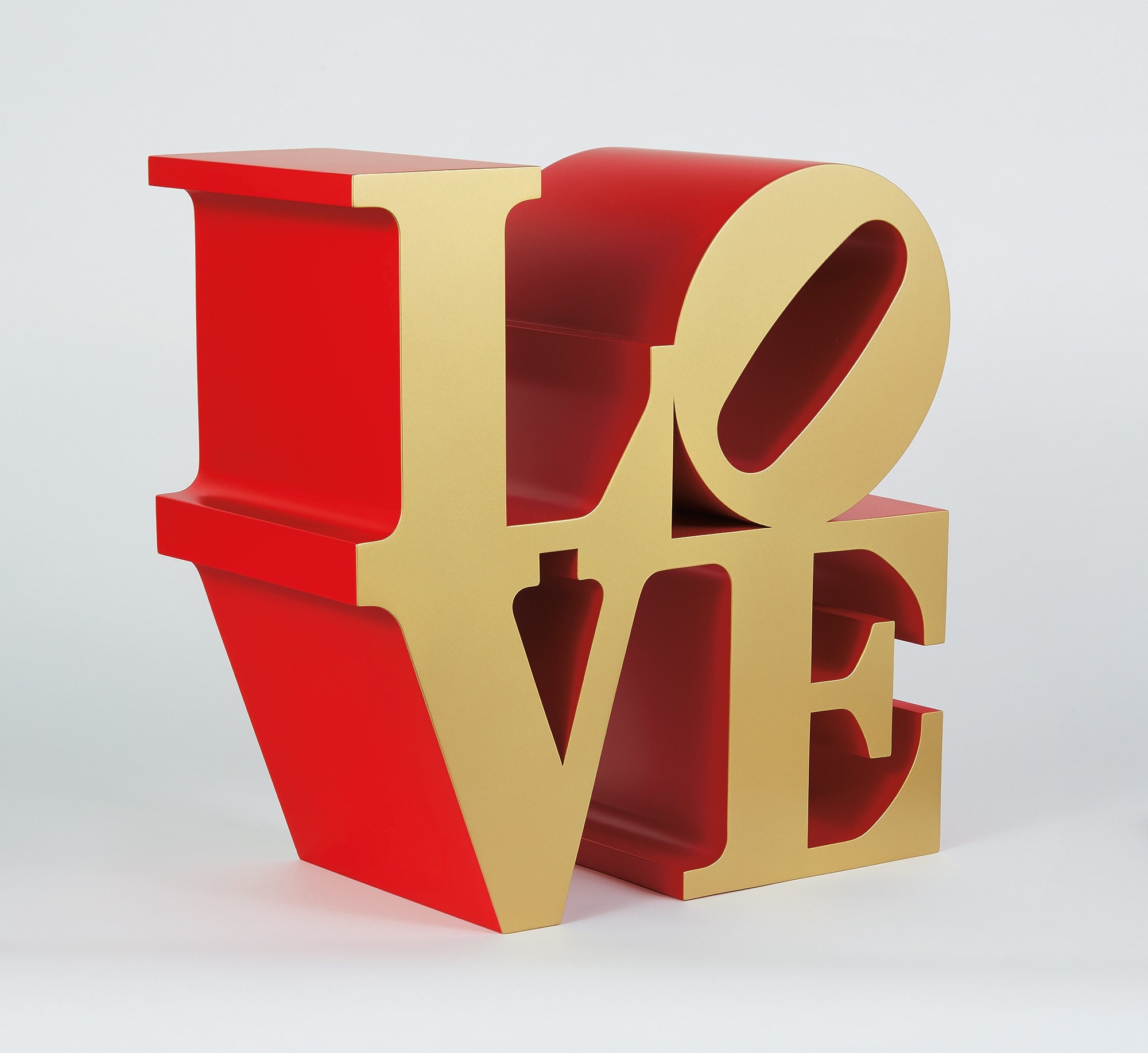 <p><strong>ROBERT INDIANA </strong><em>LOVE</em>, conceived in 1966 and executed in 2002</p>
