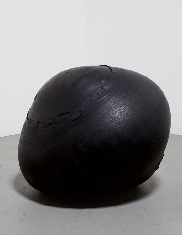 <b>GABRIEL OROZCO</b> <i>Naturaleza recuperada</i>, 1990