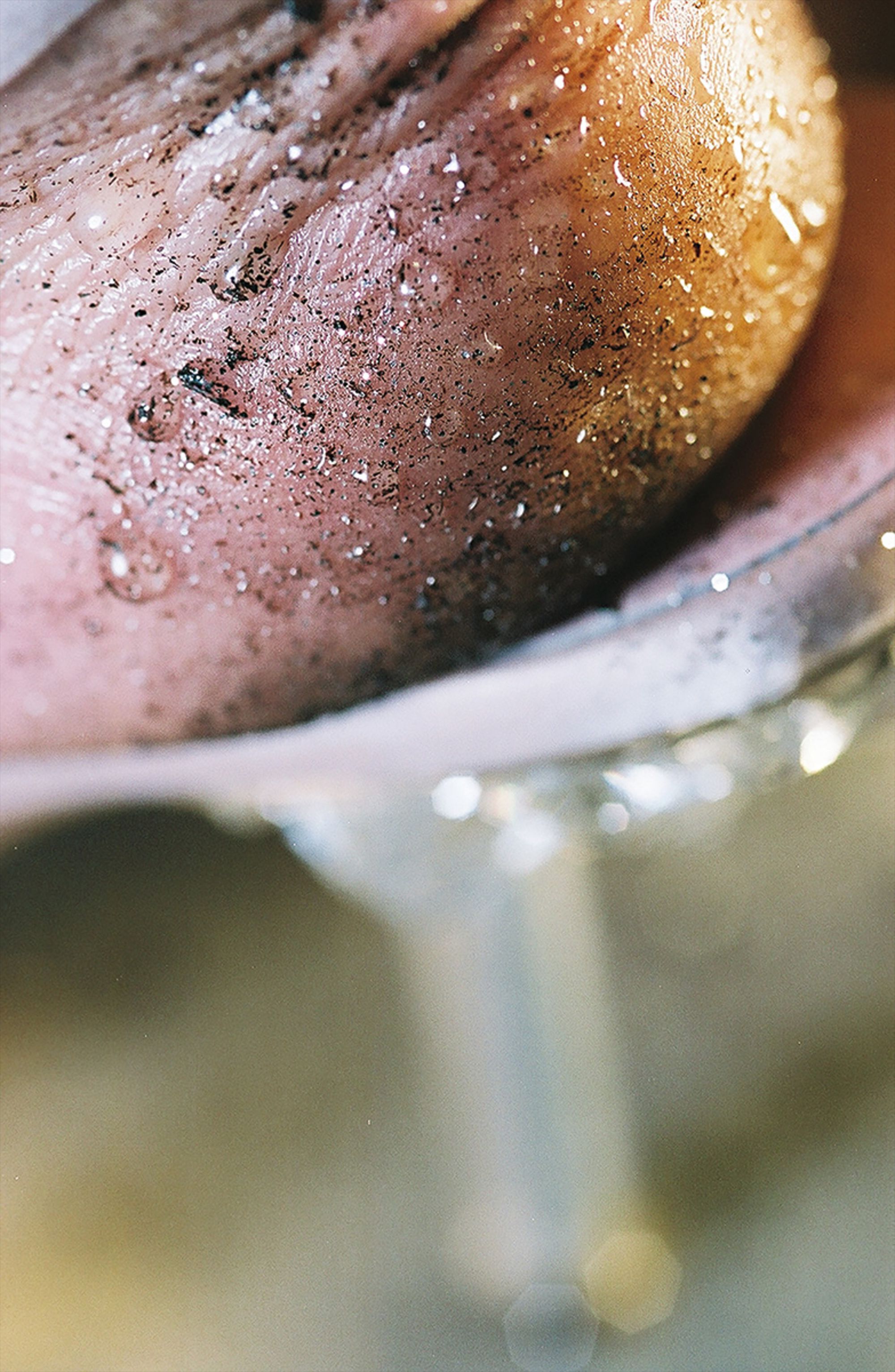 <b>MARILYN MINTER</b> <i>Dirty Heel,</i> 2008