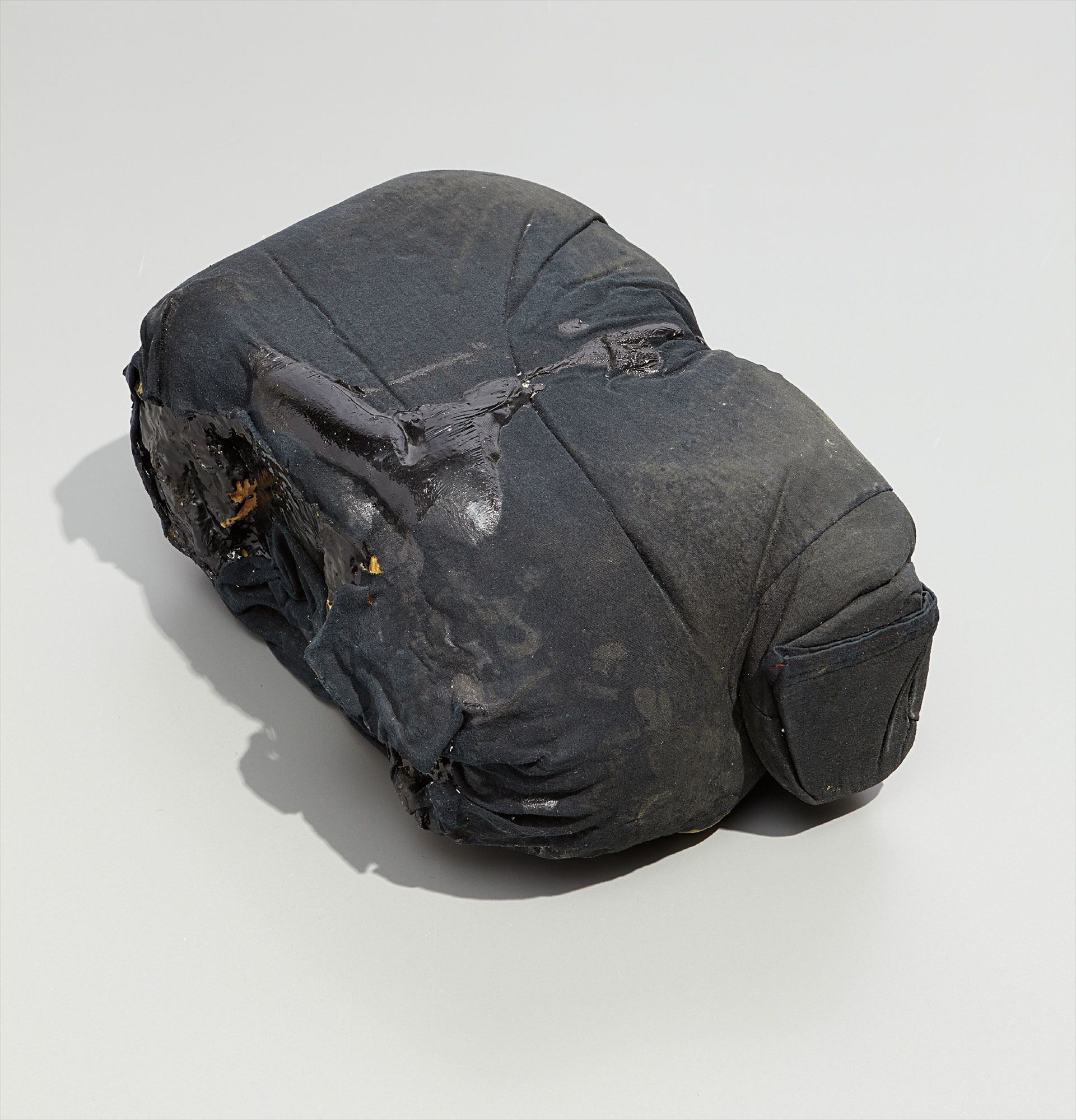 <b>KEVIN BEASLEY</b> <i>Untitled (Helment)</i>, 2011